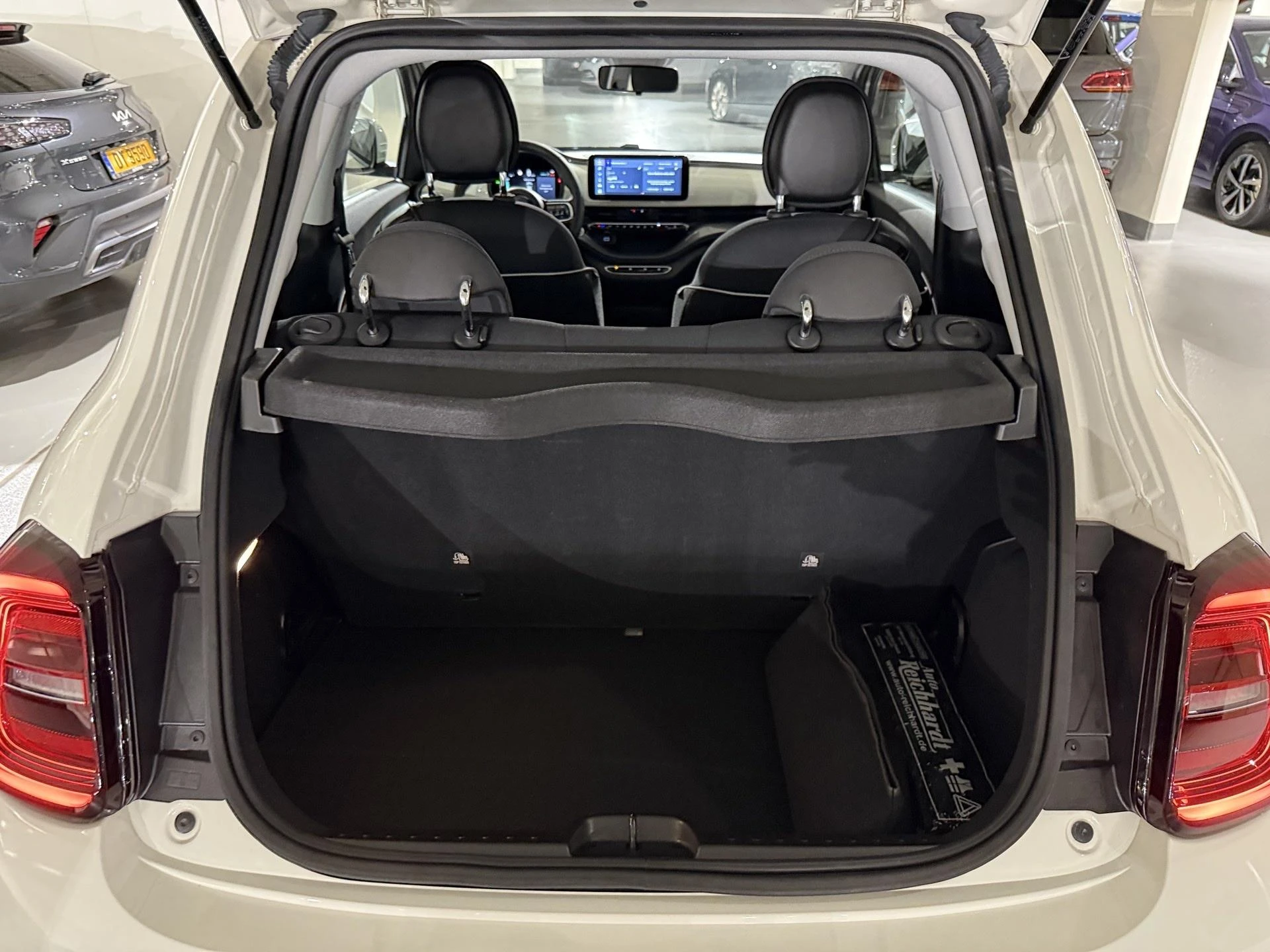 Fiat-500e-image-11