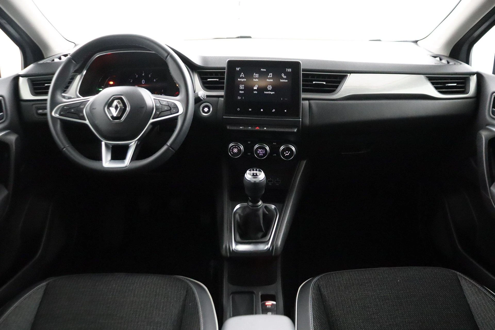 Renault-Captur-image-8