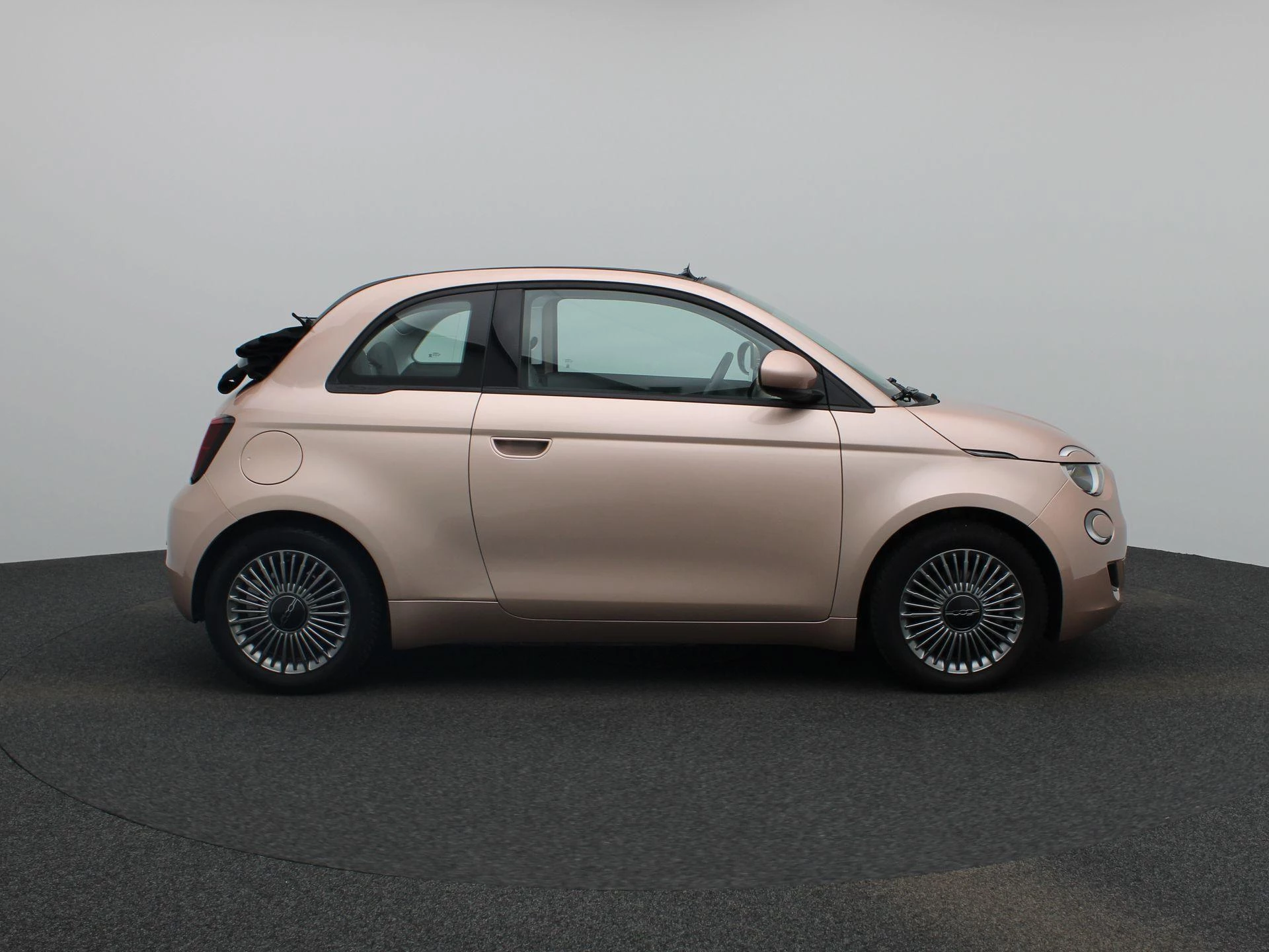 Fiat-500C-image-5