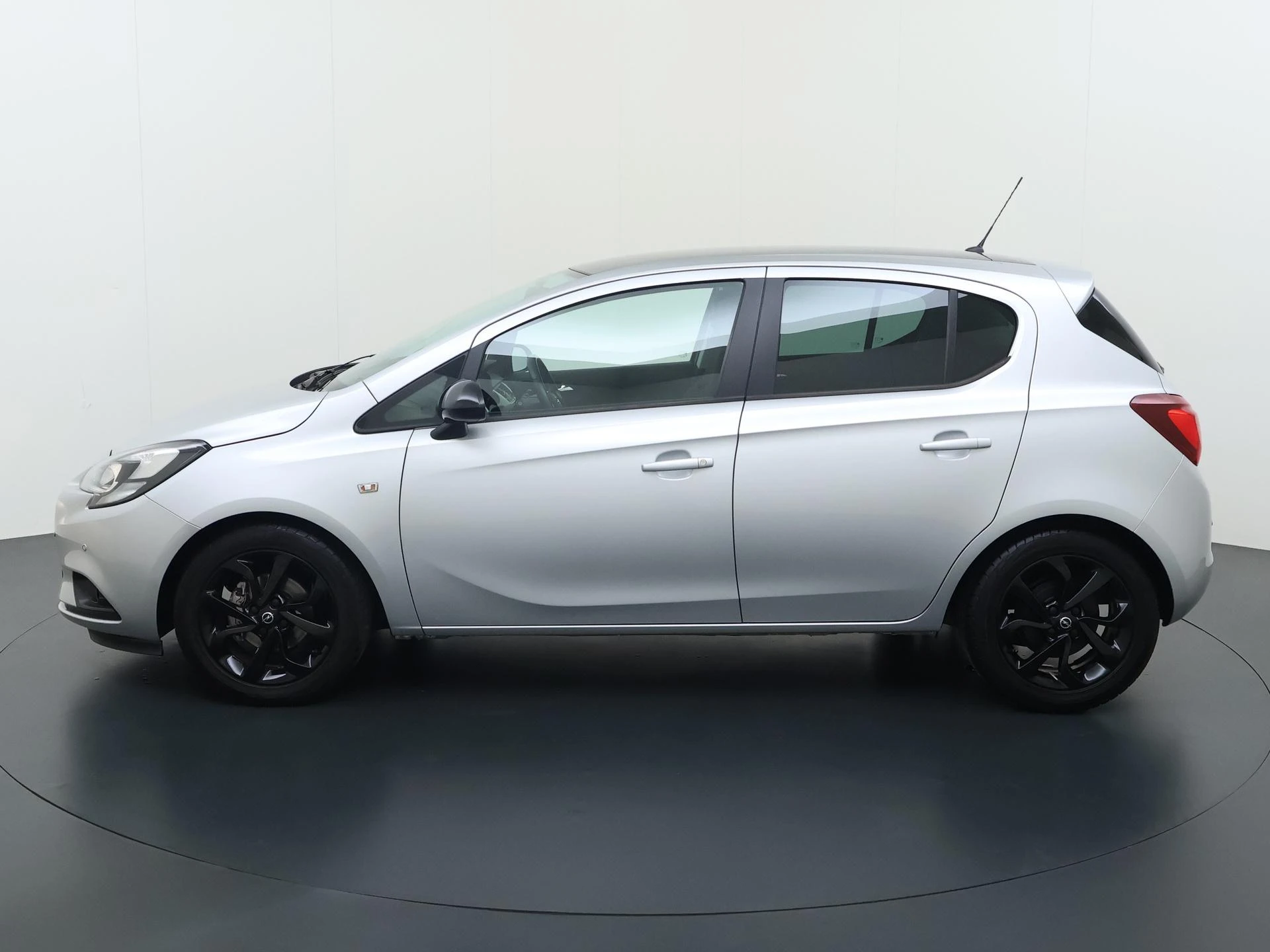 Opel-Corsa-image-1