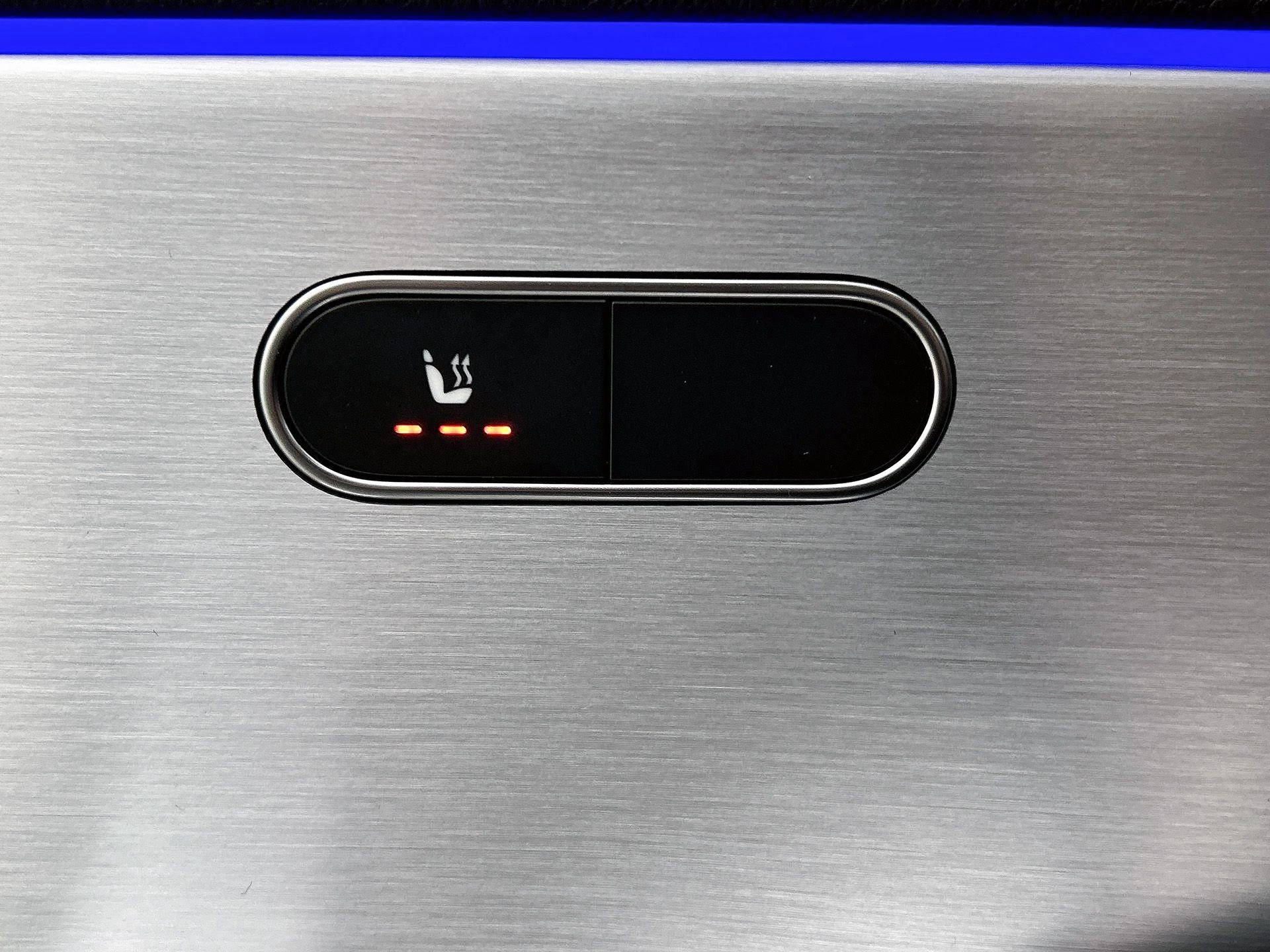 Mercedes-Benz-CLA-image-7