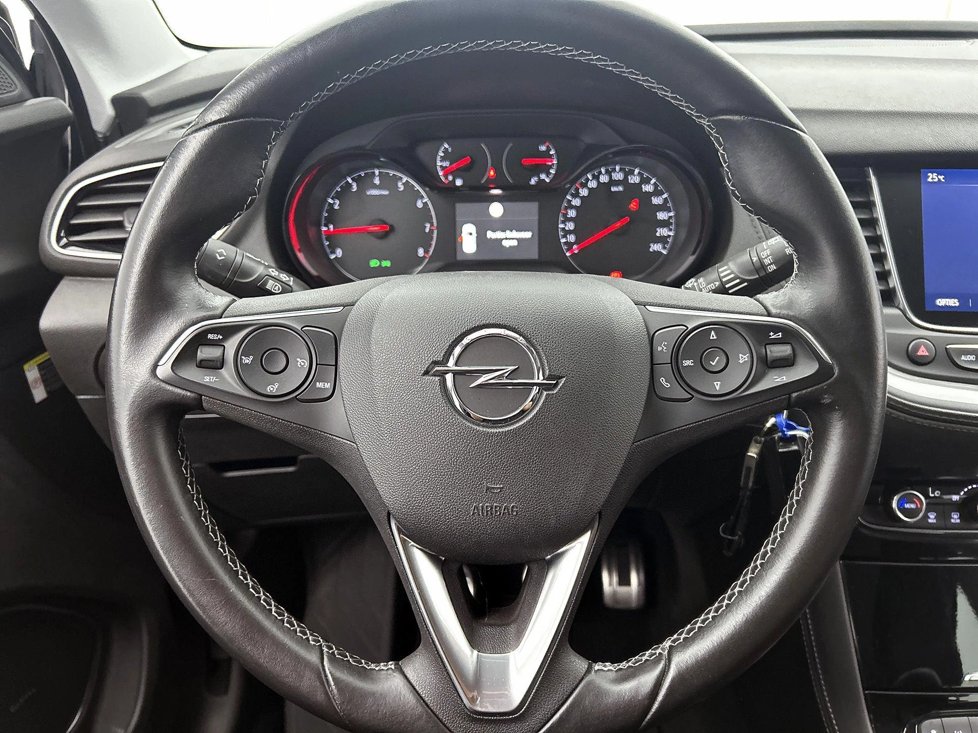 Opel-Grandland X-image-28