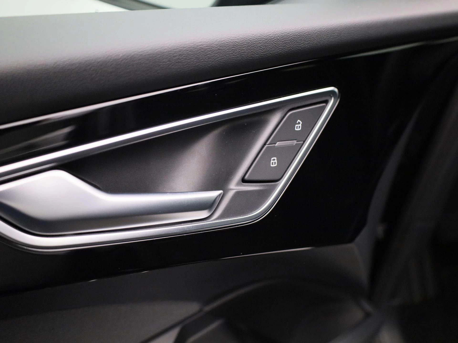 Audi-Q4 e-tron-image-33