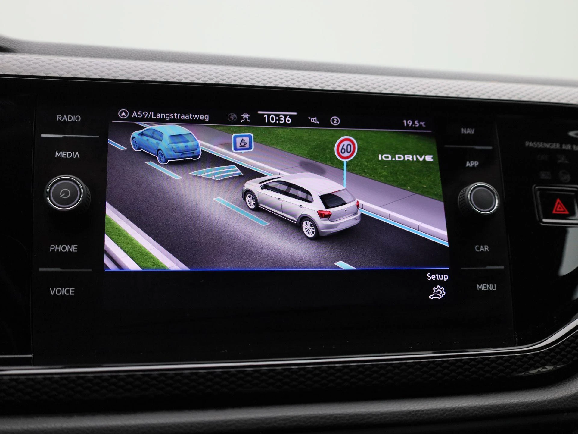 Volkswagen-Polo-image-27