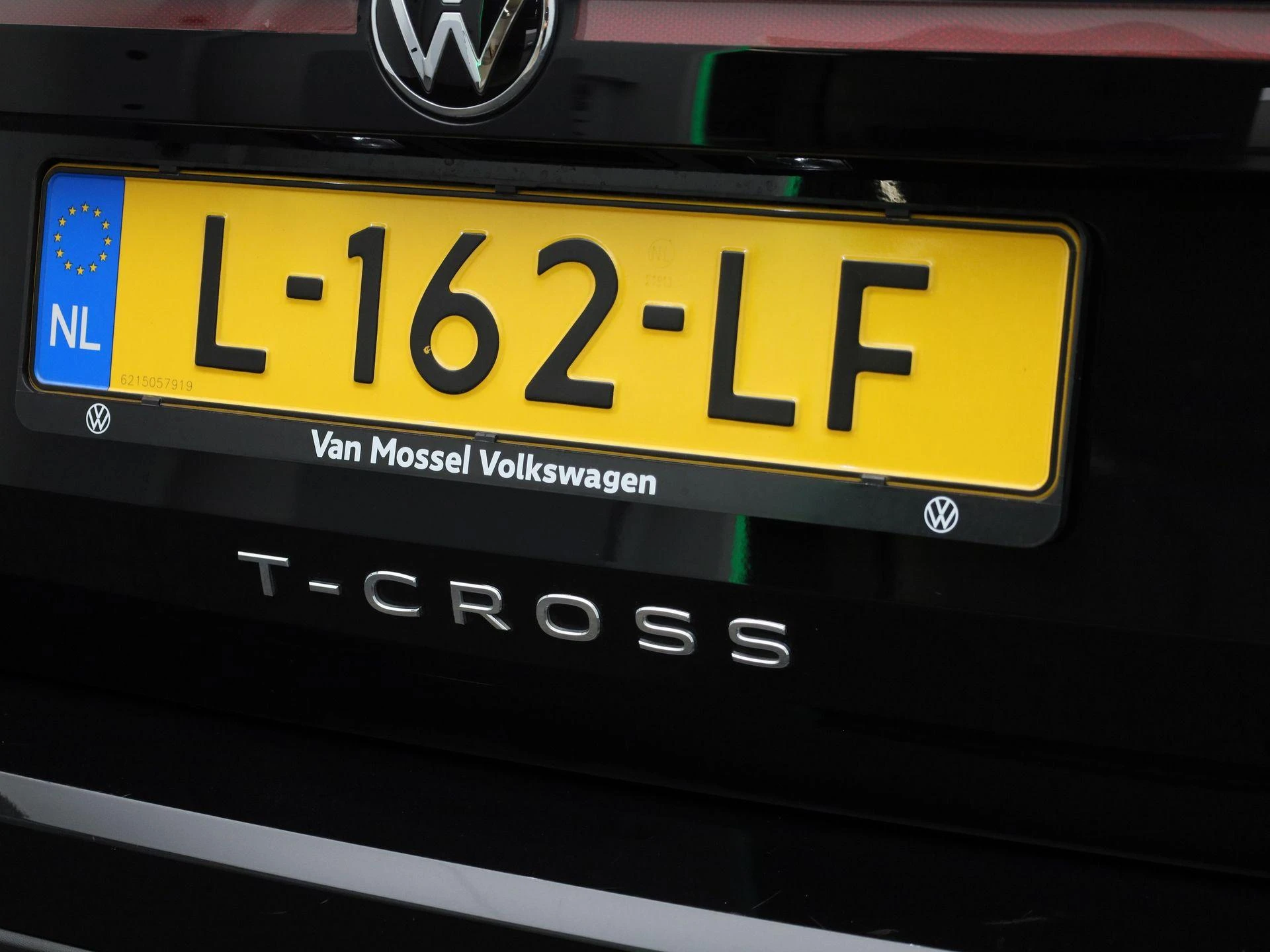 Volkswagen-T-Cross-image-35