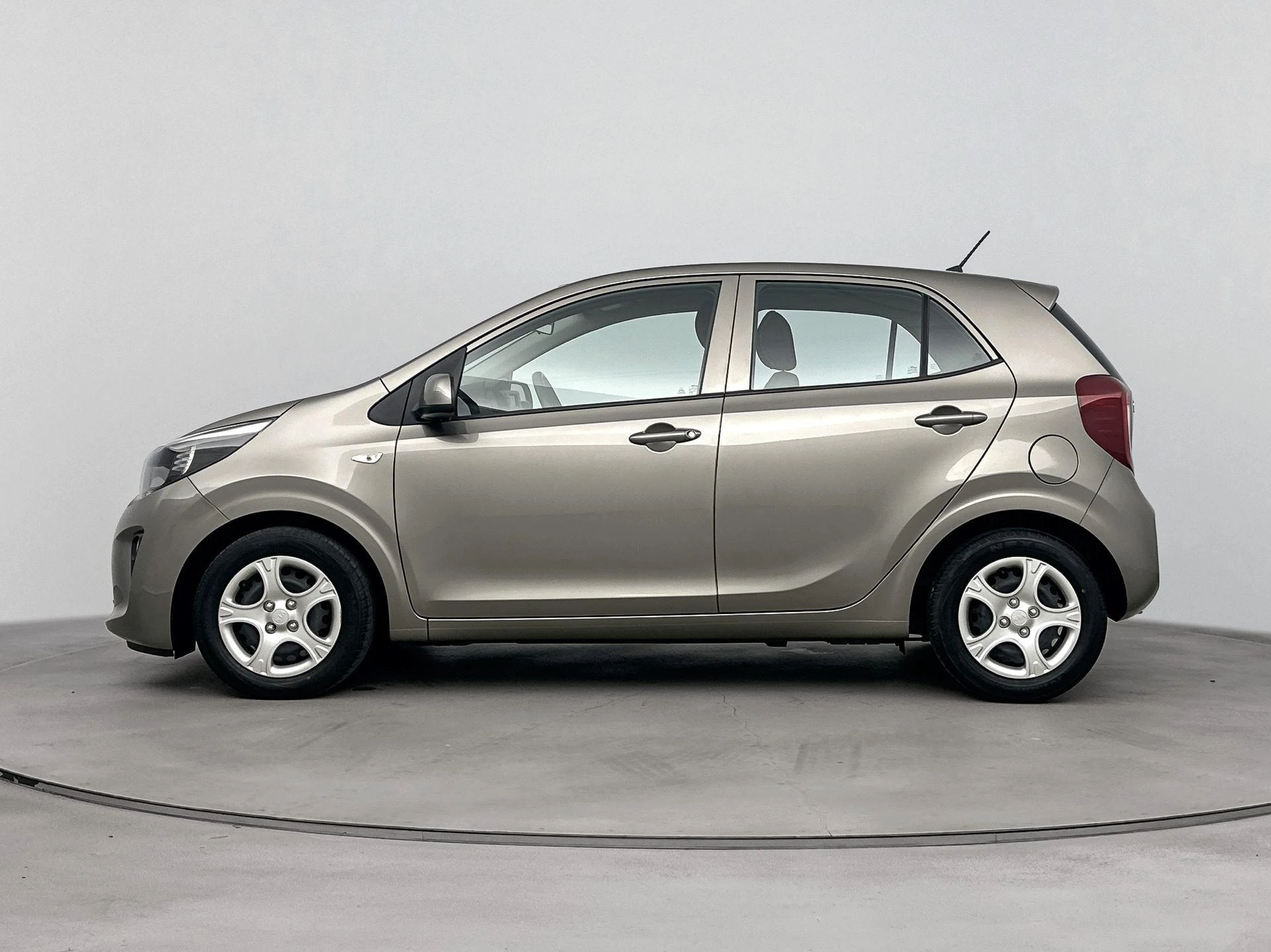 Kia-Picanto-image-1