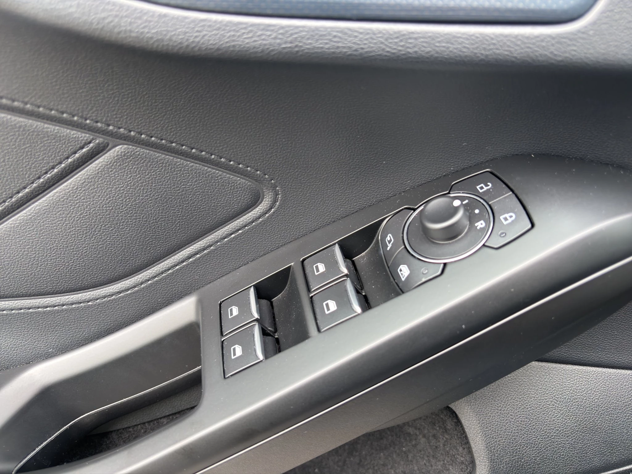 Ford Focus 1.0 EcoBoost Mild-Hybrid Active