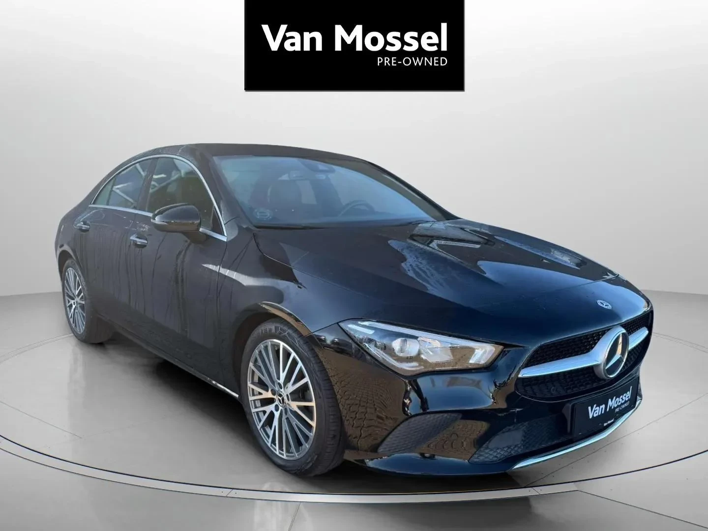 Mercedes-Benz-CLA-image-2