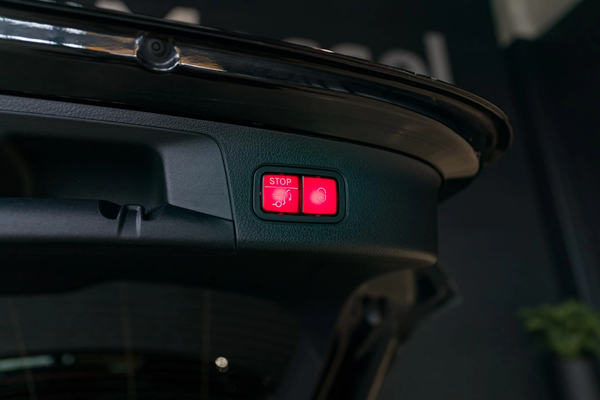 Mercedes-Benz-EQA-image-13
