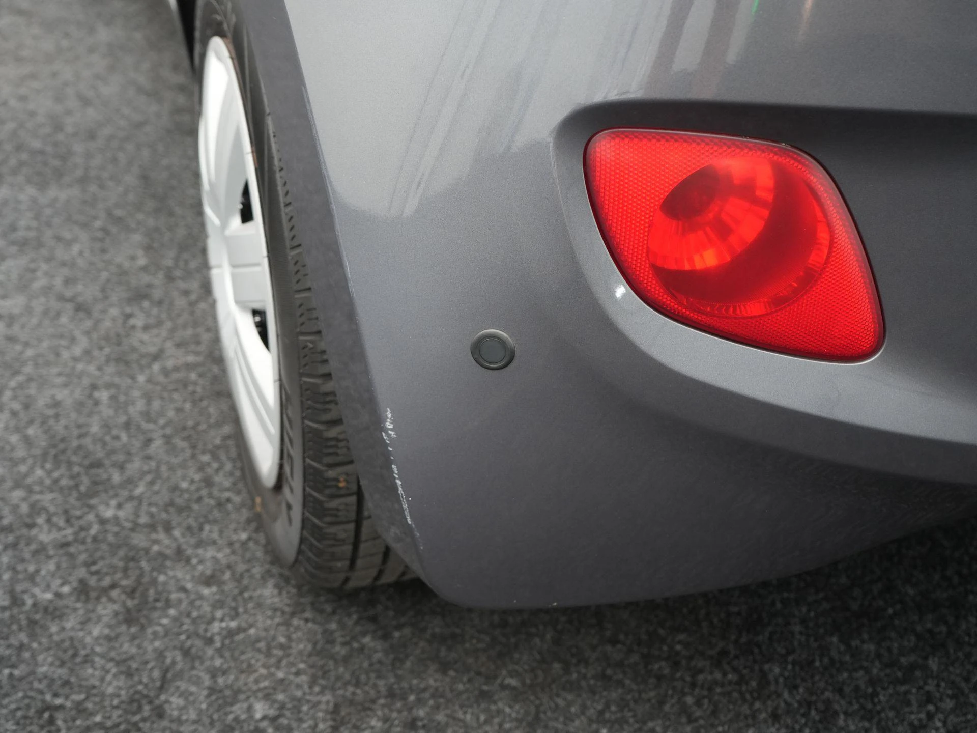 Hyundai-i10-image-10
