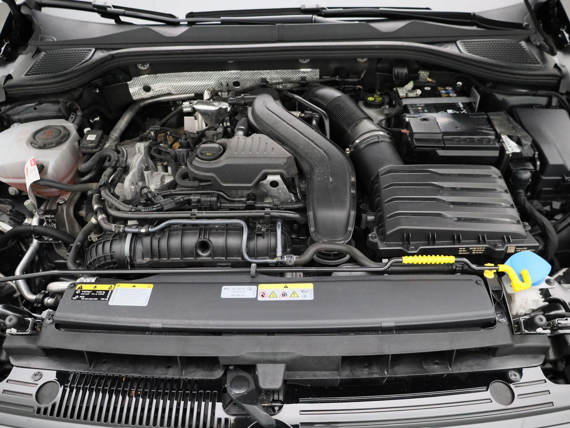 Volkswagen Golf 1.5 eTSI R-Line 150 PK