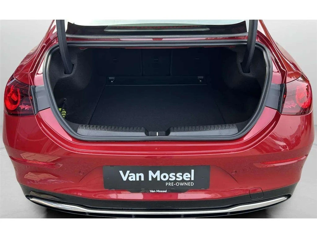 Mercedes-Benz-CLA-image-24