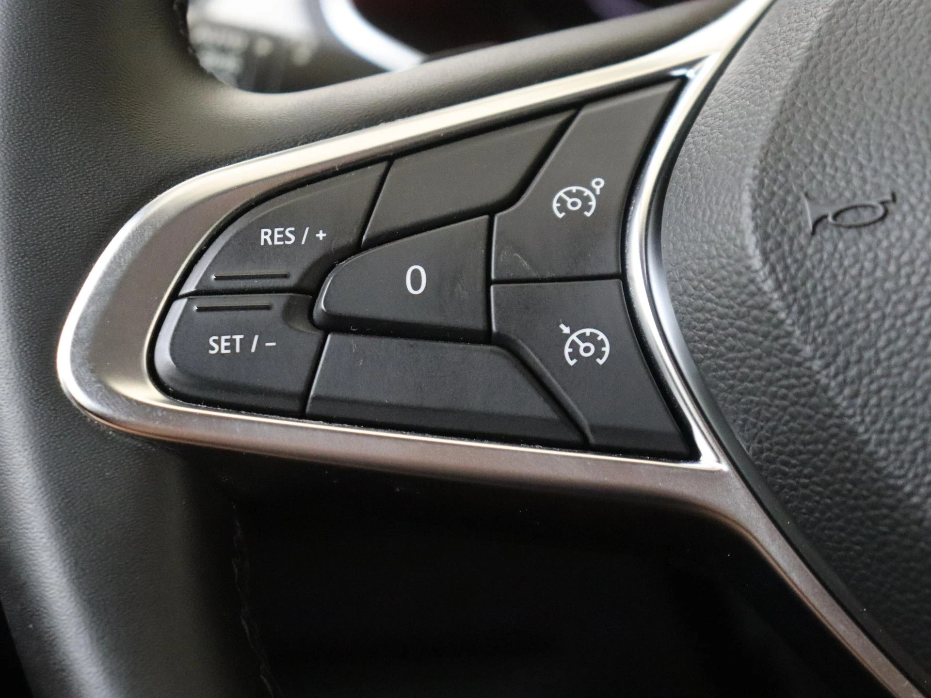 Renault-Captur-image-11