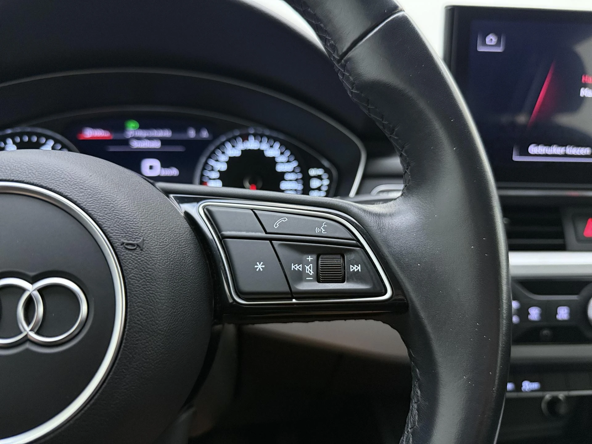 Audi-A4-image-17