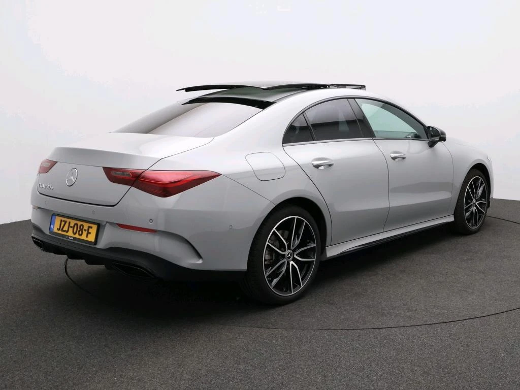 Mercedes-Benz-CLA-image-4