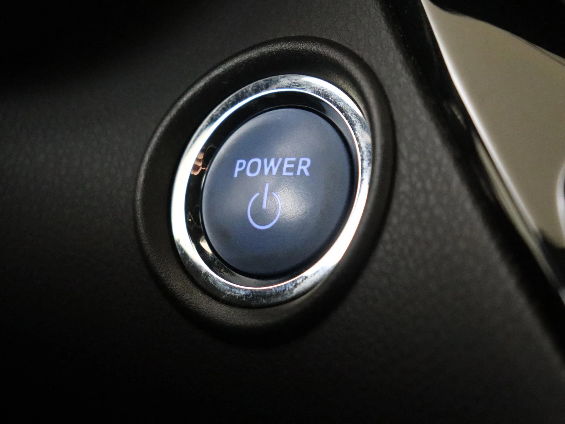Toyota C-HR 1.8 Hybrid Bi-Tone Plus