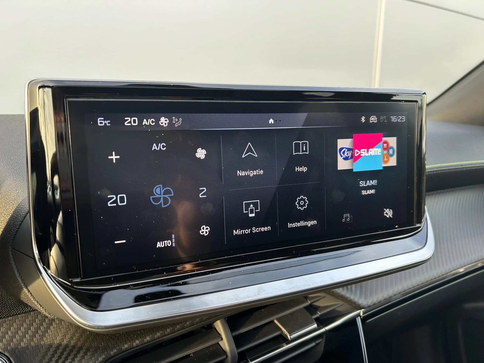 Peugeot-2008-image-12