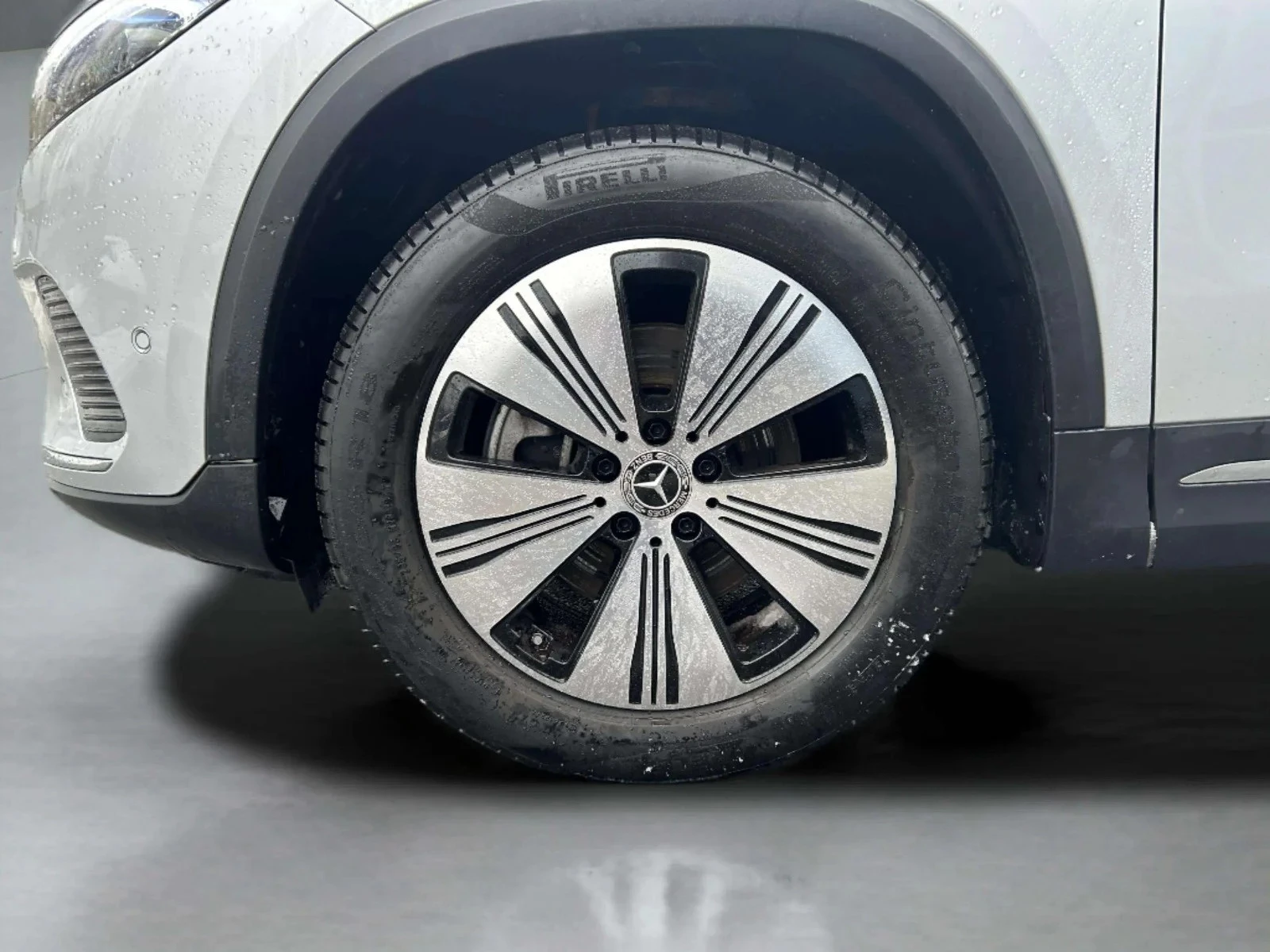 Mercedes-Benz-EQA-image-8