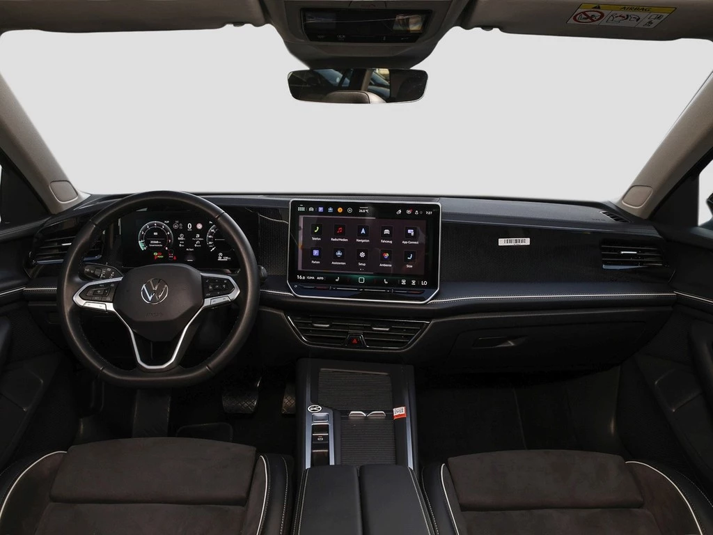 Volkswagen Passat Variant 1.5eTSI DSG Business AHK/Navi/RFK