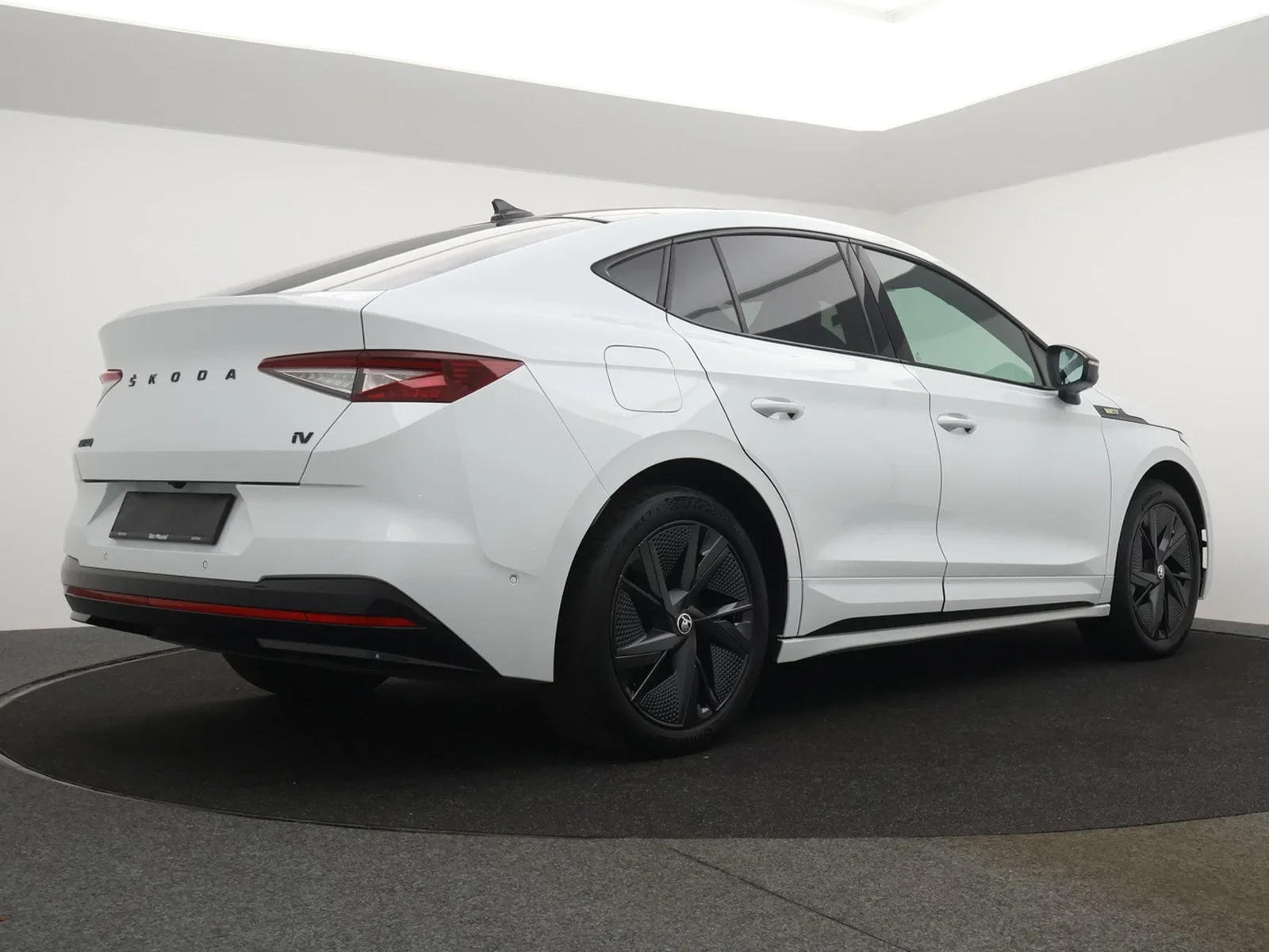 Škoda Enyaq Coupe RS Enyaq Coupe iV vRS 82kWh 299PK 4x4 *AUTOMAAT*SPORTZETELS*LEDER*PANODAK*CAMERA*PDC*CRUISE*KEYLESS*...