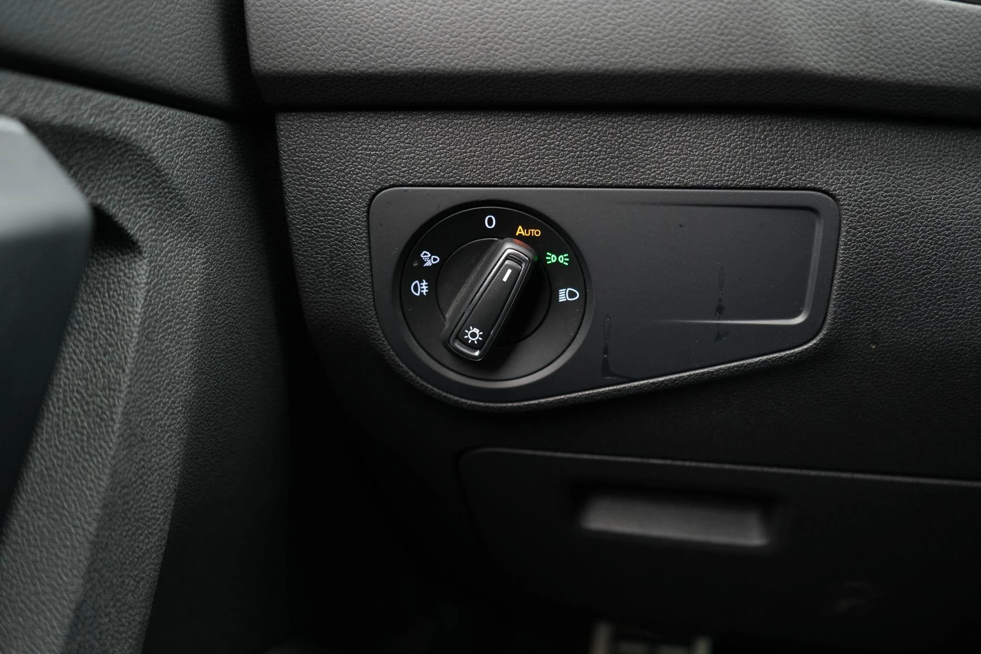 Volkswagen-Tiguan-image-35