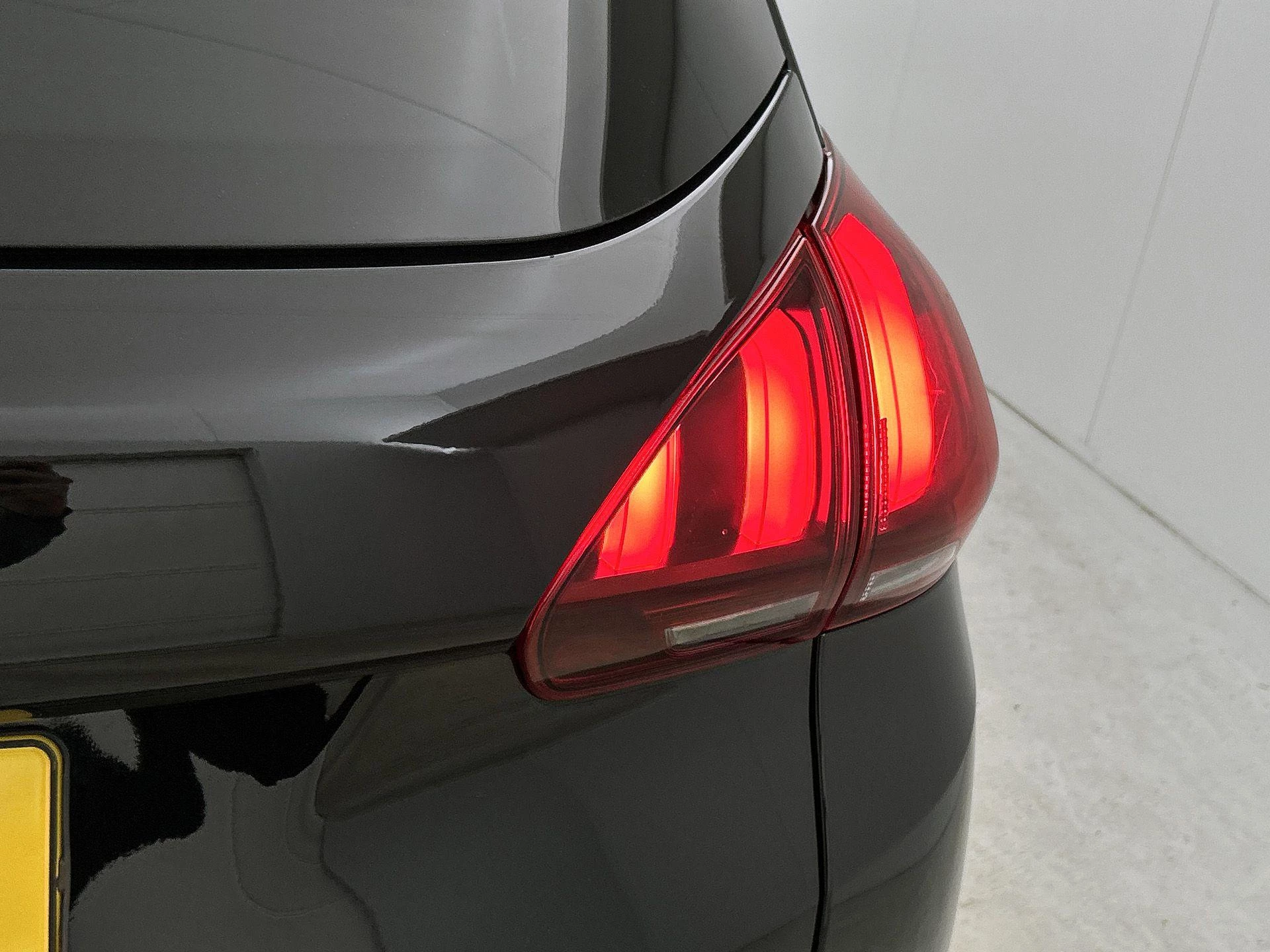 Peugeot-2008-image-13