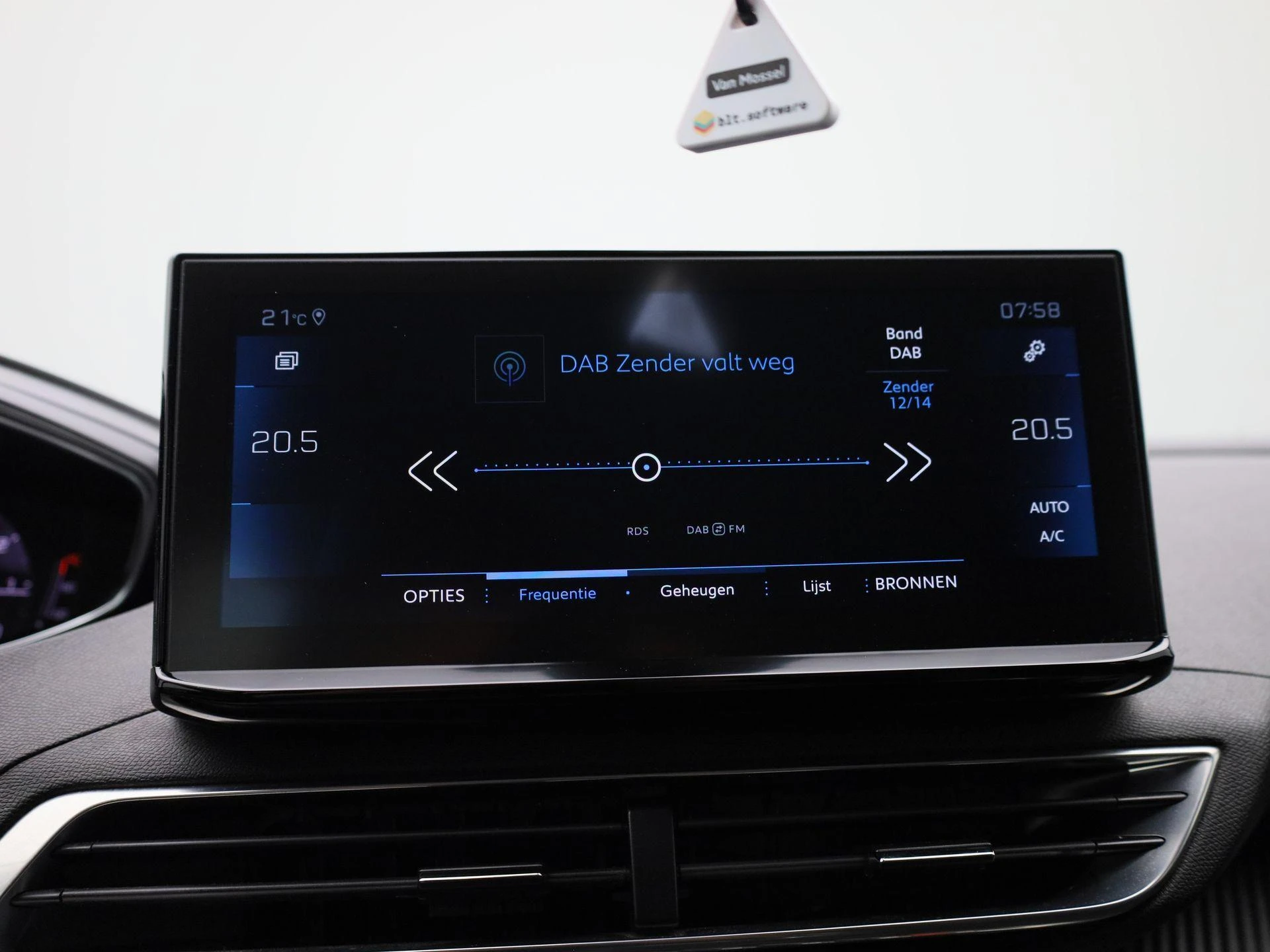 Peugeot-3008-image-15