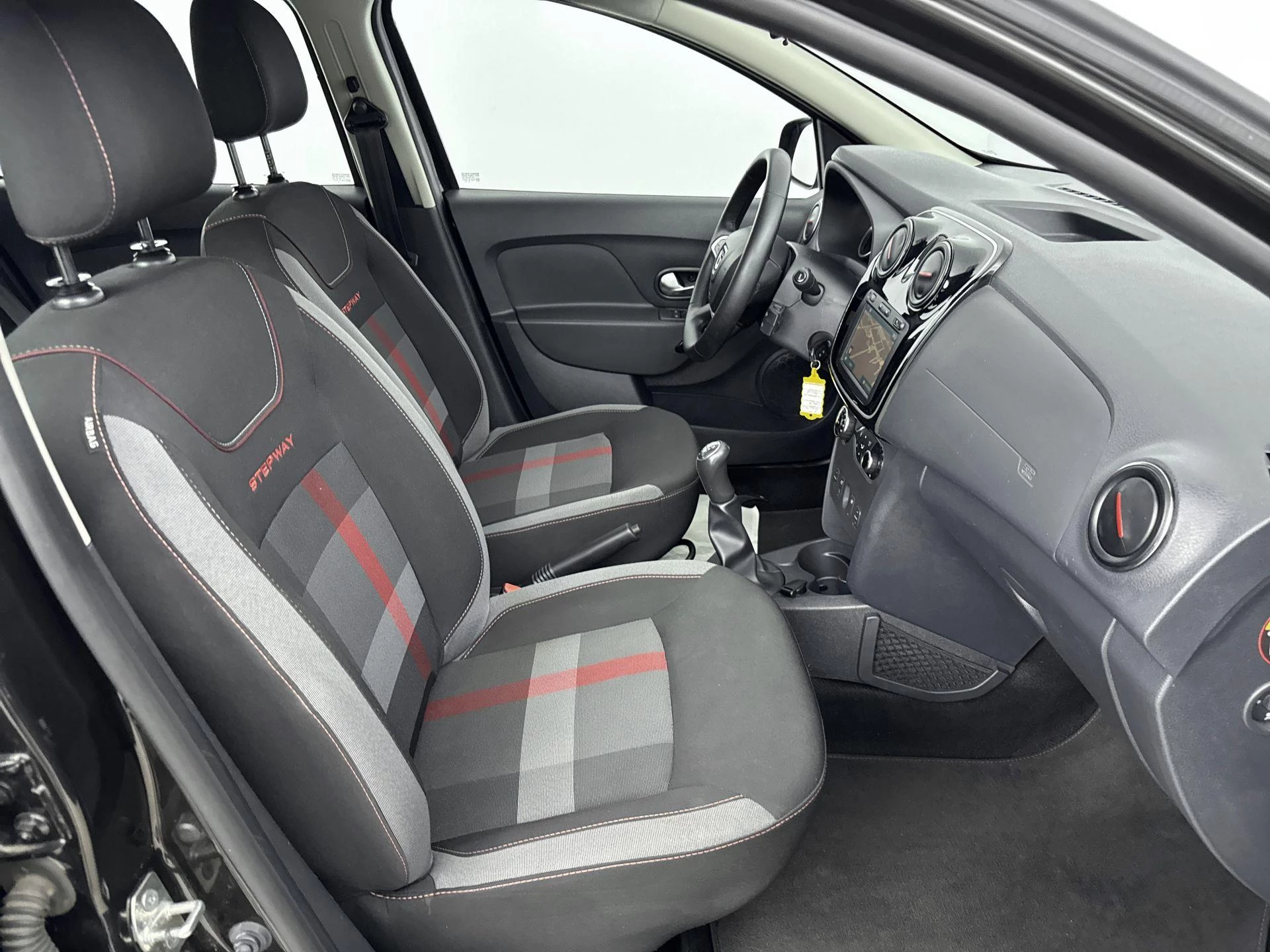 Dacia-Logan-image-23