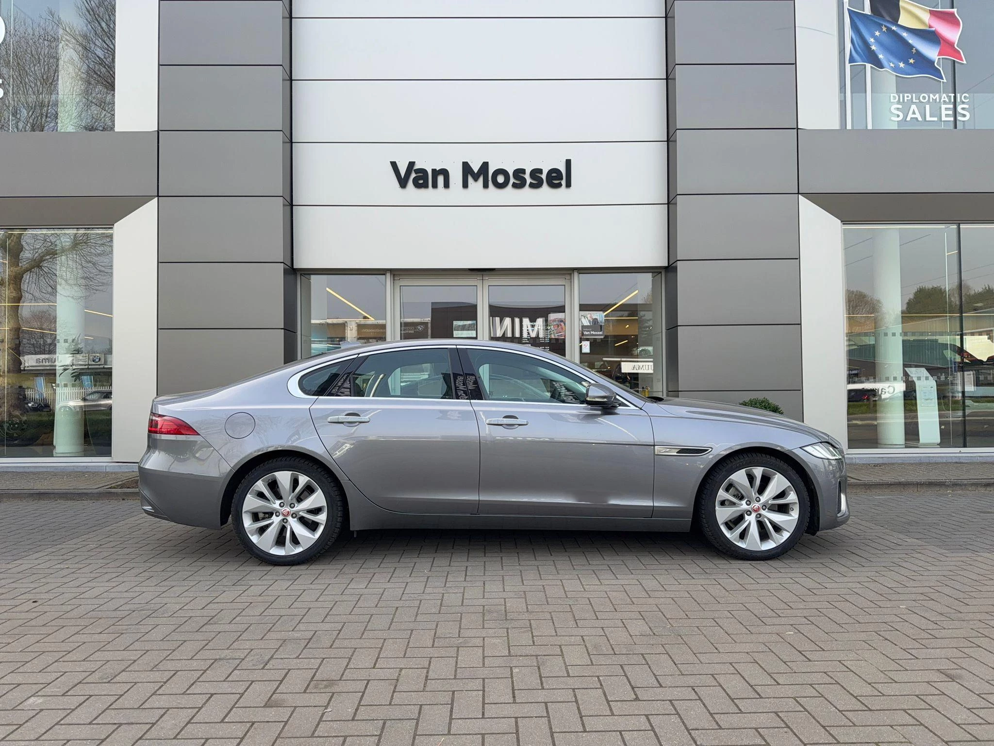 Jaguar XF D200 AWD SE