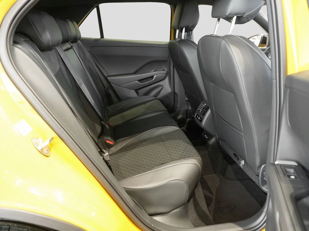Volkswagen T-Roc 1.5 l eTSI DSG R-Line VAL VSA