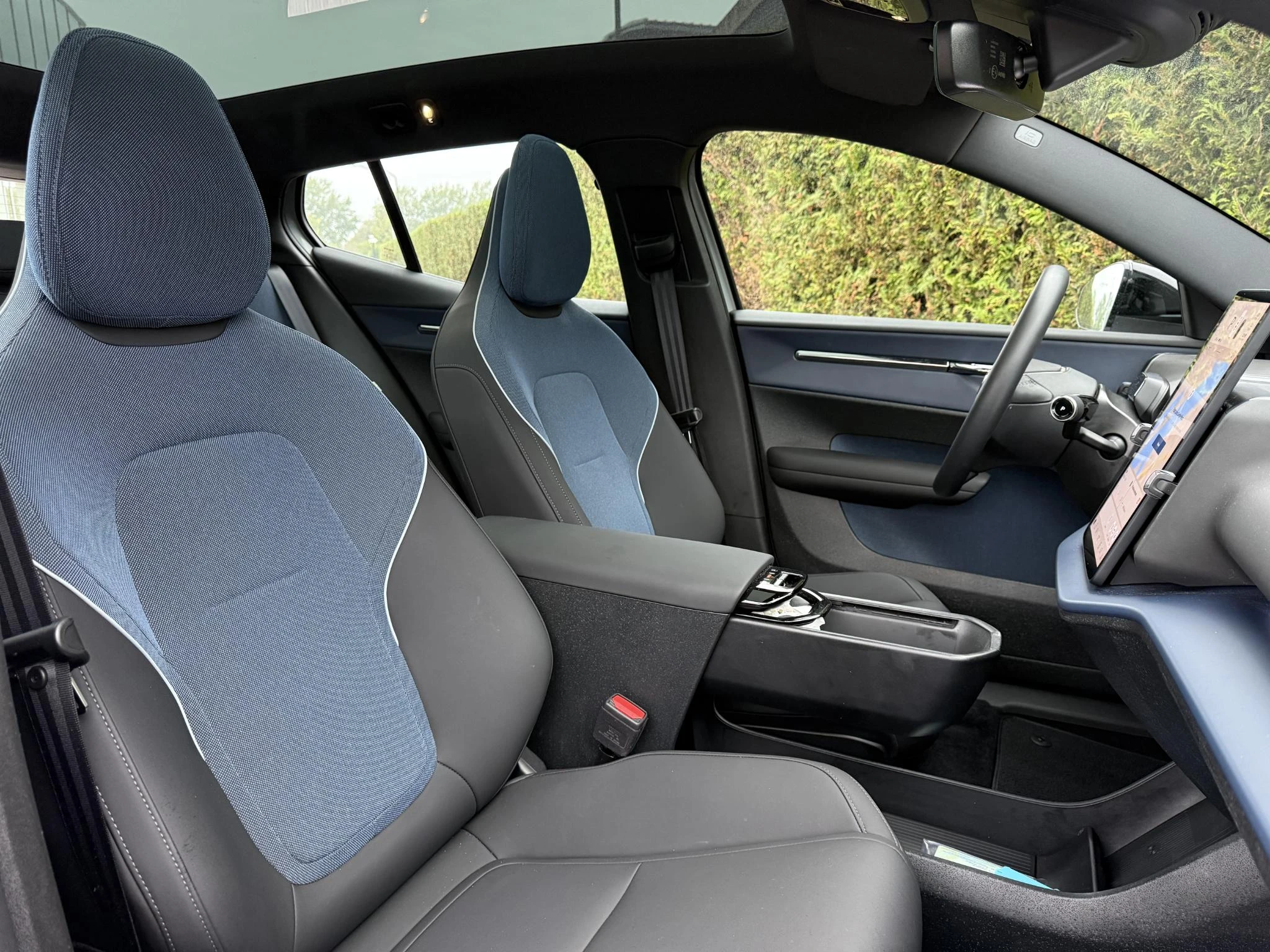 Volvo-EX30-image-12