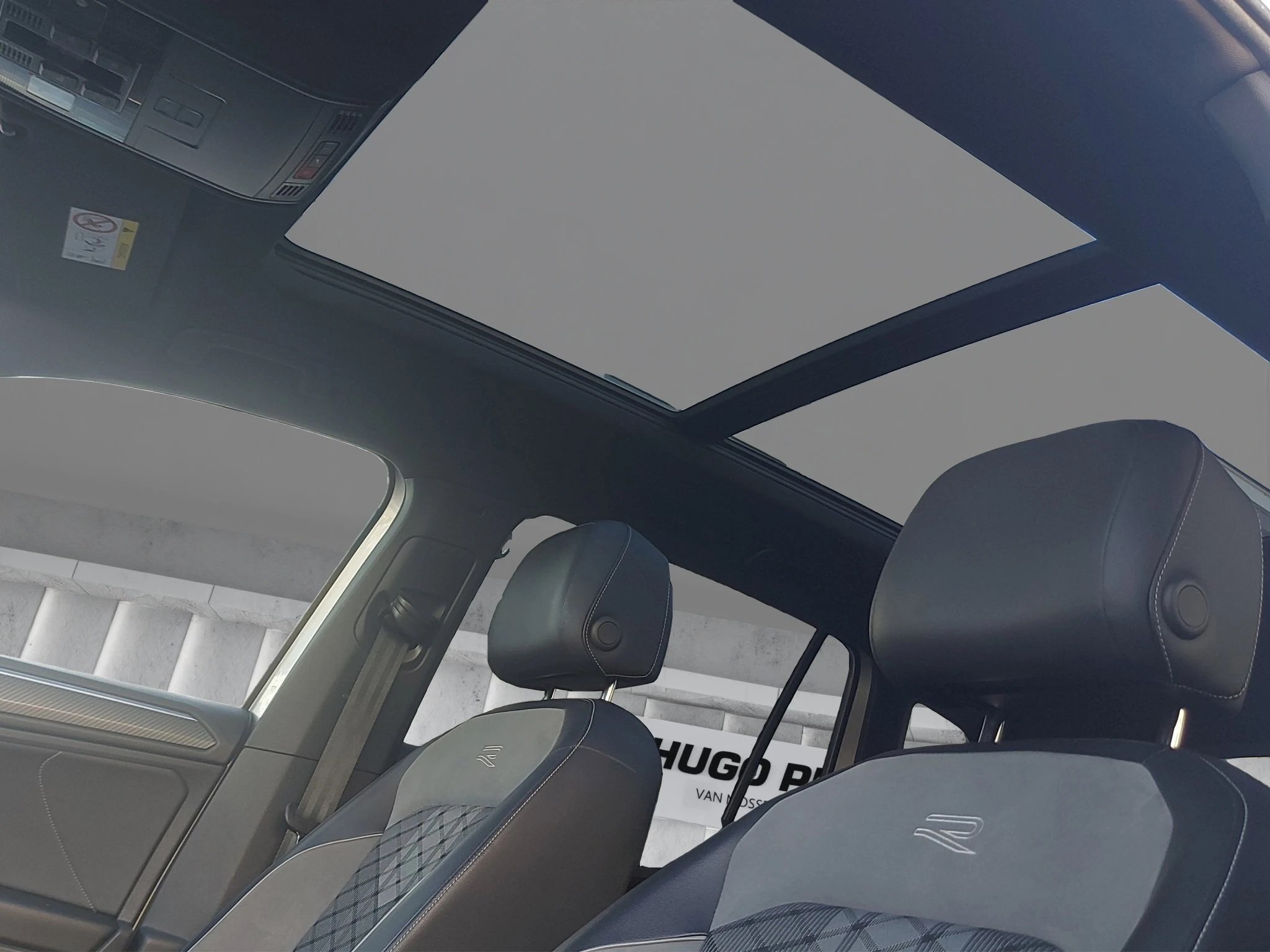 Volkswagen-Tiguan-image-15