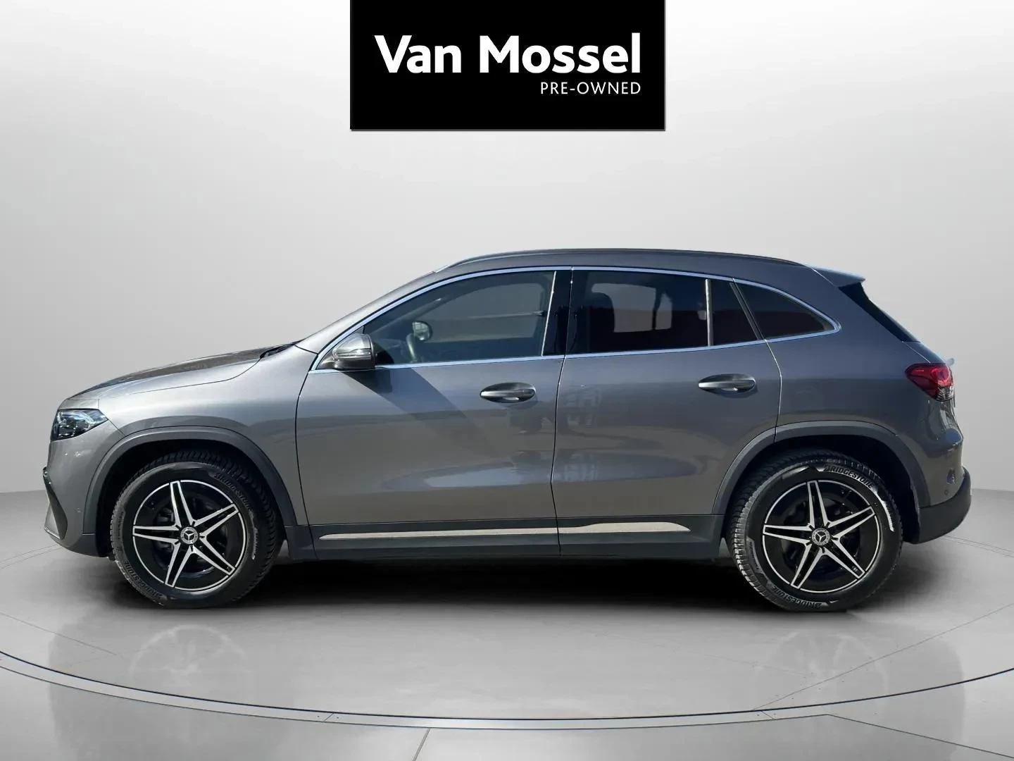 Mercedes-Benz-EQA-image-7