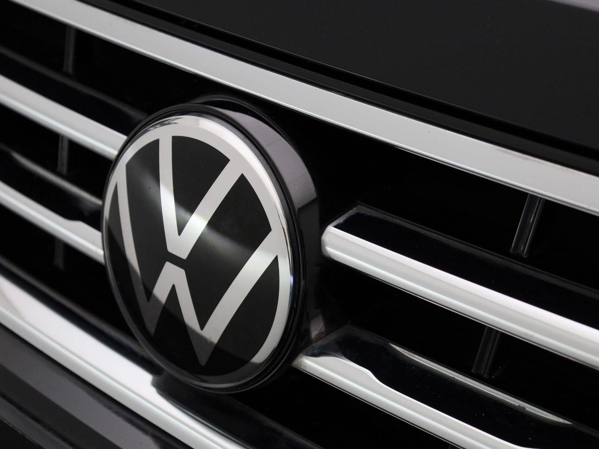 Volkswagen-Tiguan-image-35