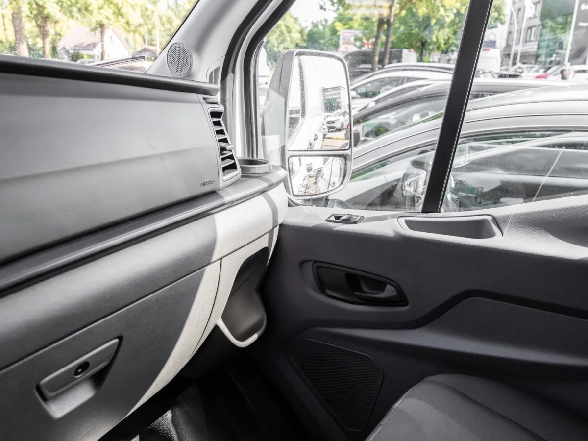 Ford-Transit-image-19