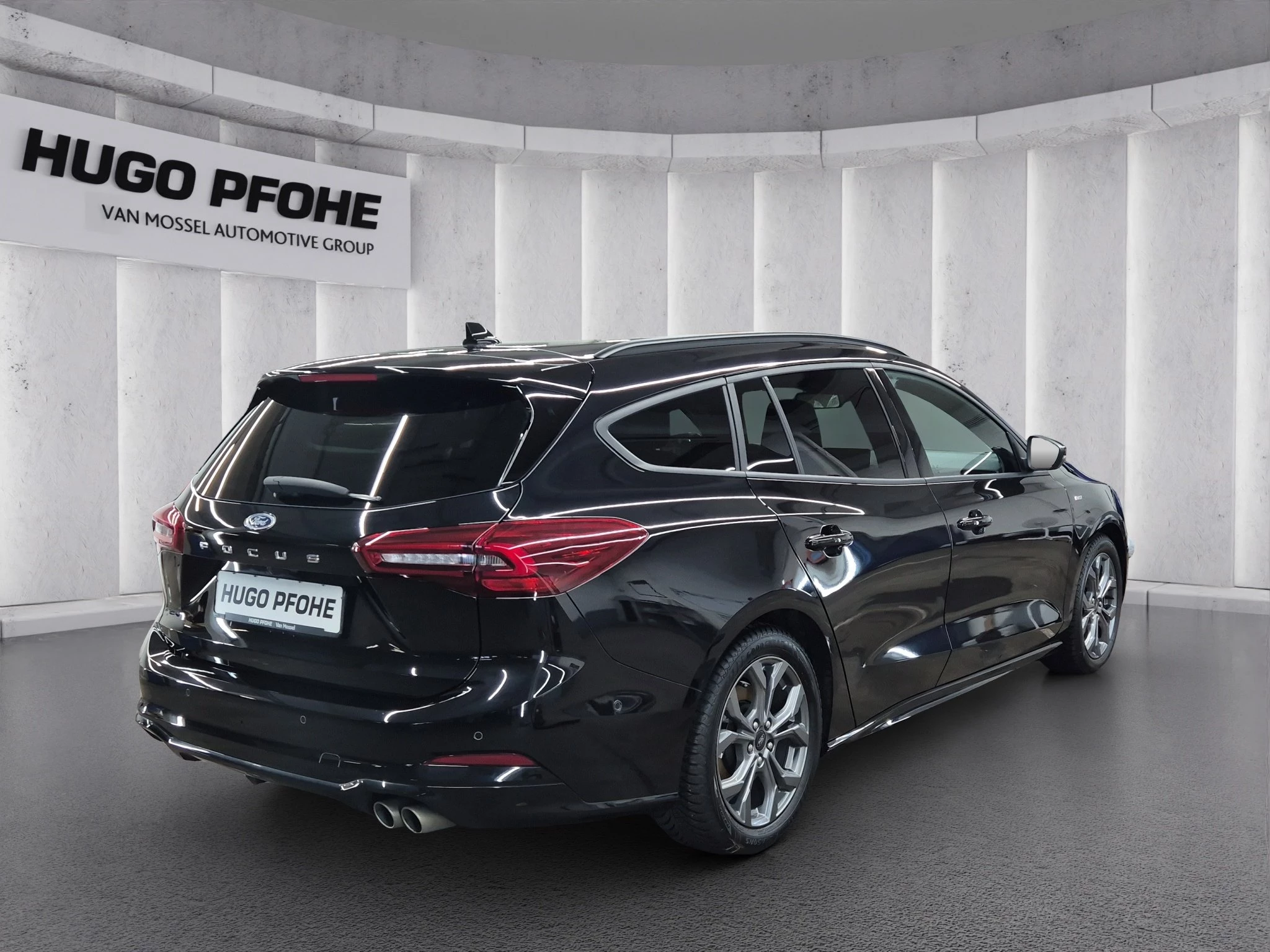 Ford Focus ST-Line X Turnier Aut.*AHK*ACC*HUD*KAM*NAVI*WINTER-PKT.