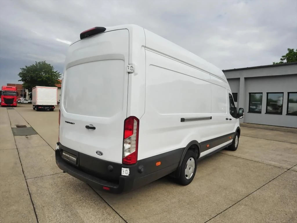 Ford-Transit-image-4