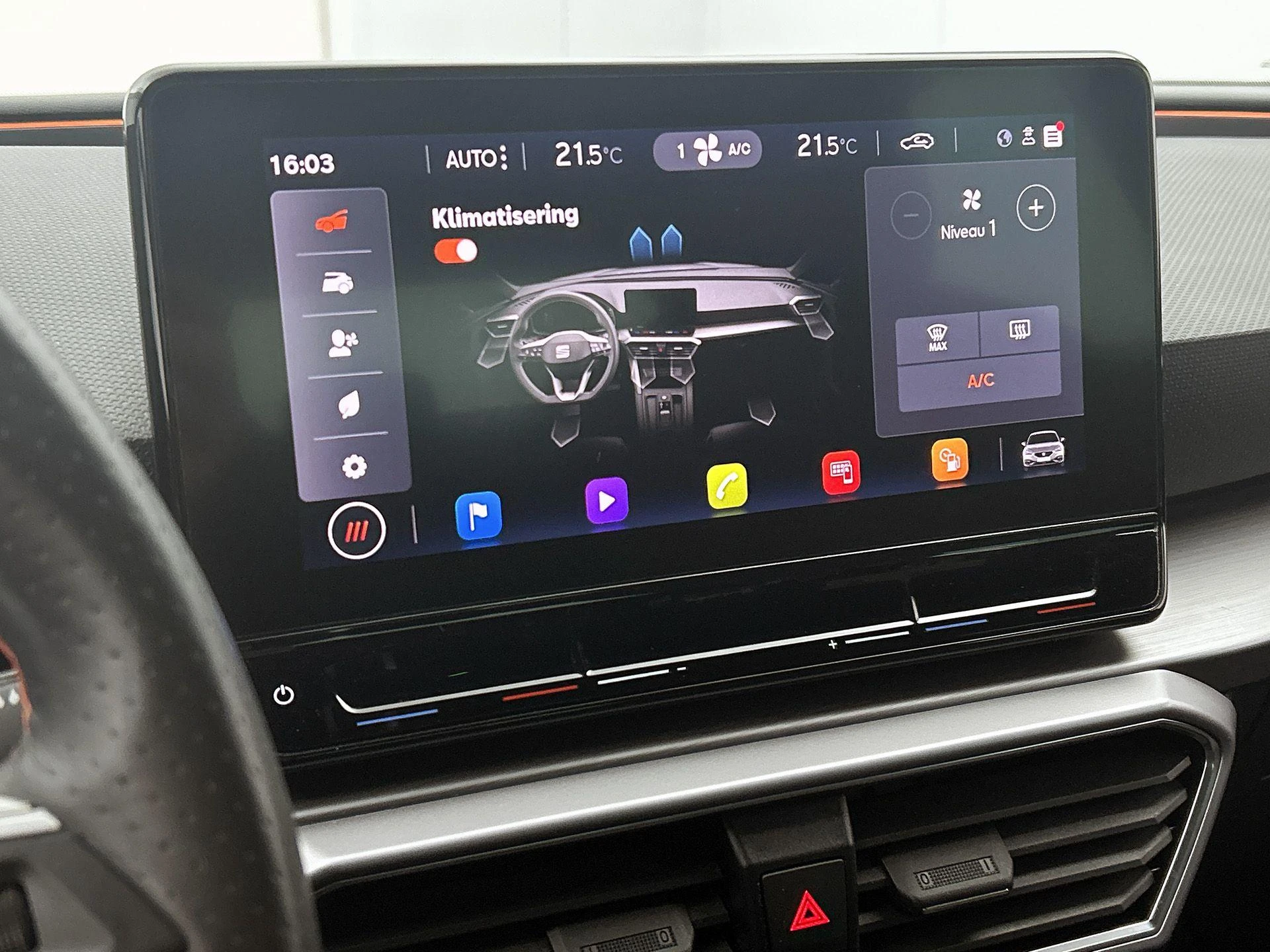 SEAT-Leon-image-23