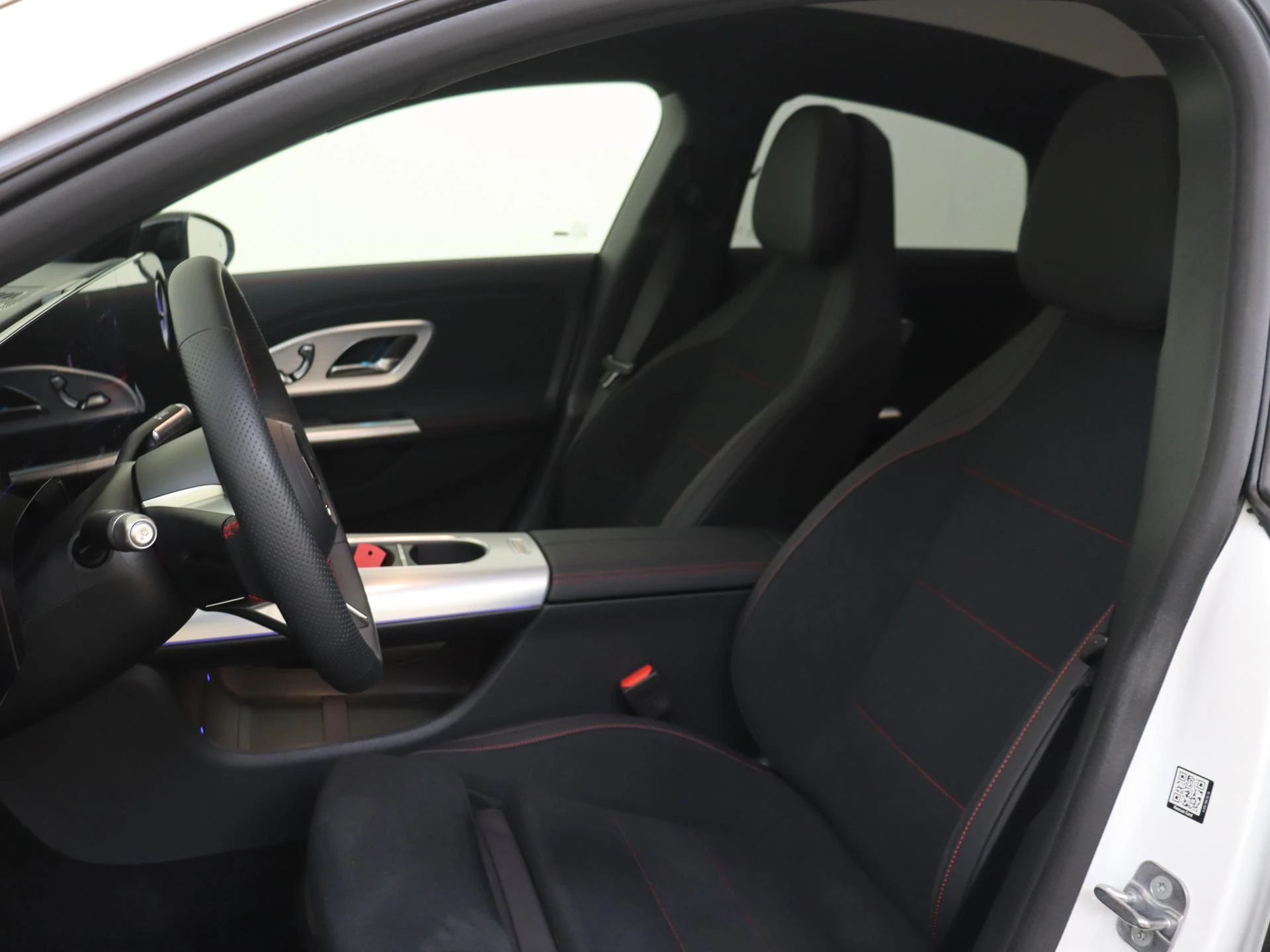 Mercedes-Benz-CLA-image-14