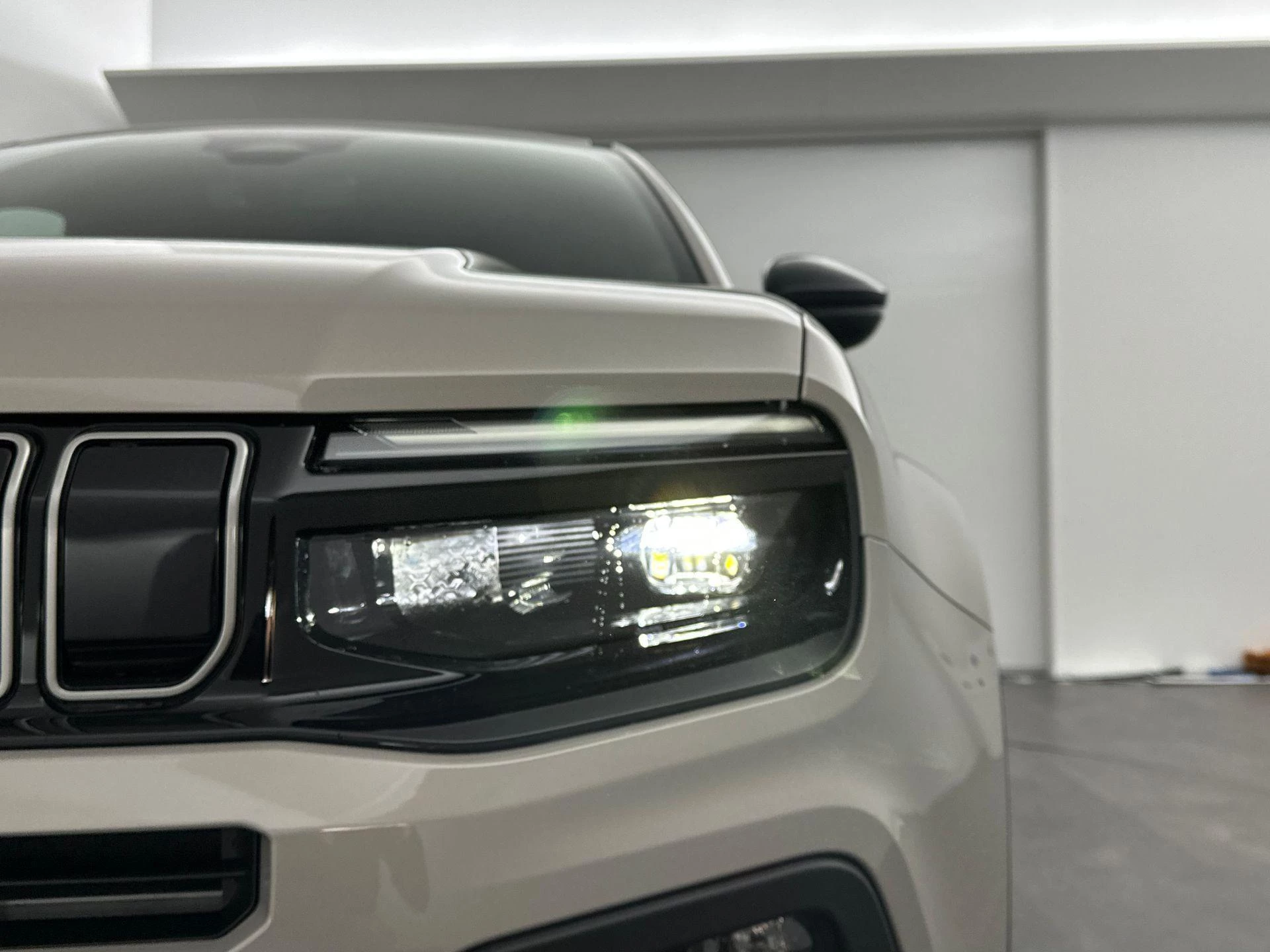 Jeep Avenger Summit 54 kWh