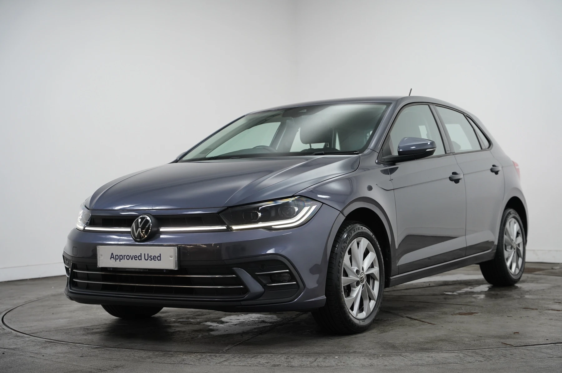 Volkswagen-Polo-image-36