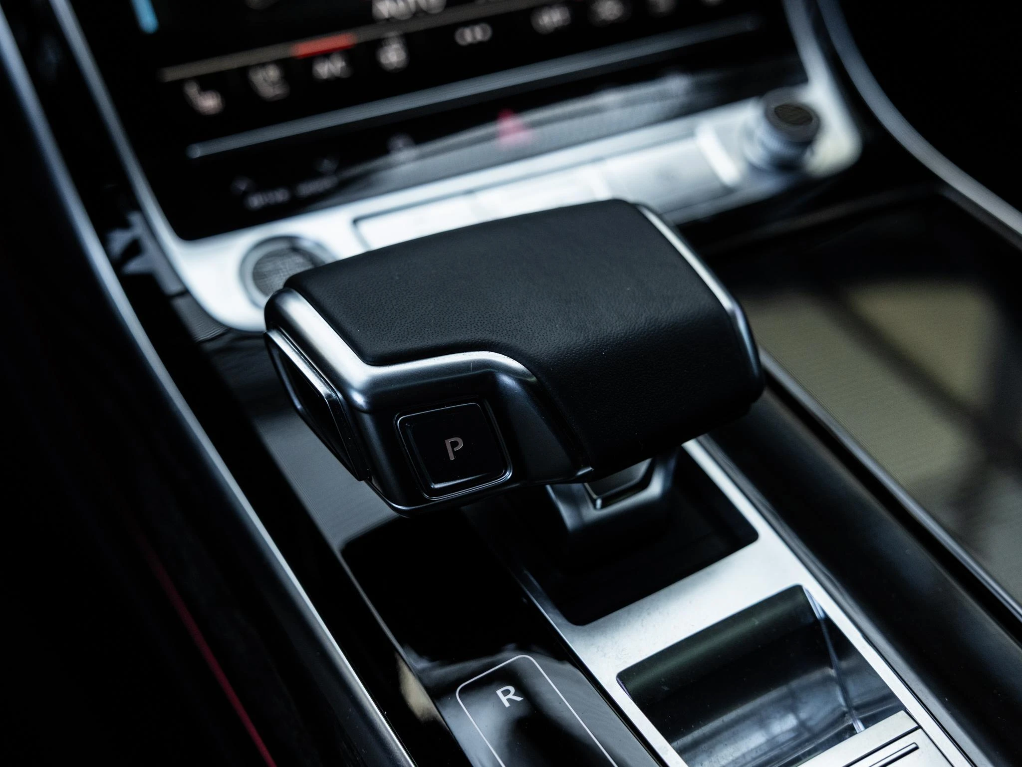 Audi A8 60 TFSI e quattro 462 PK