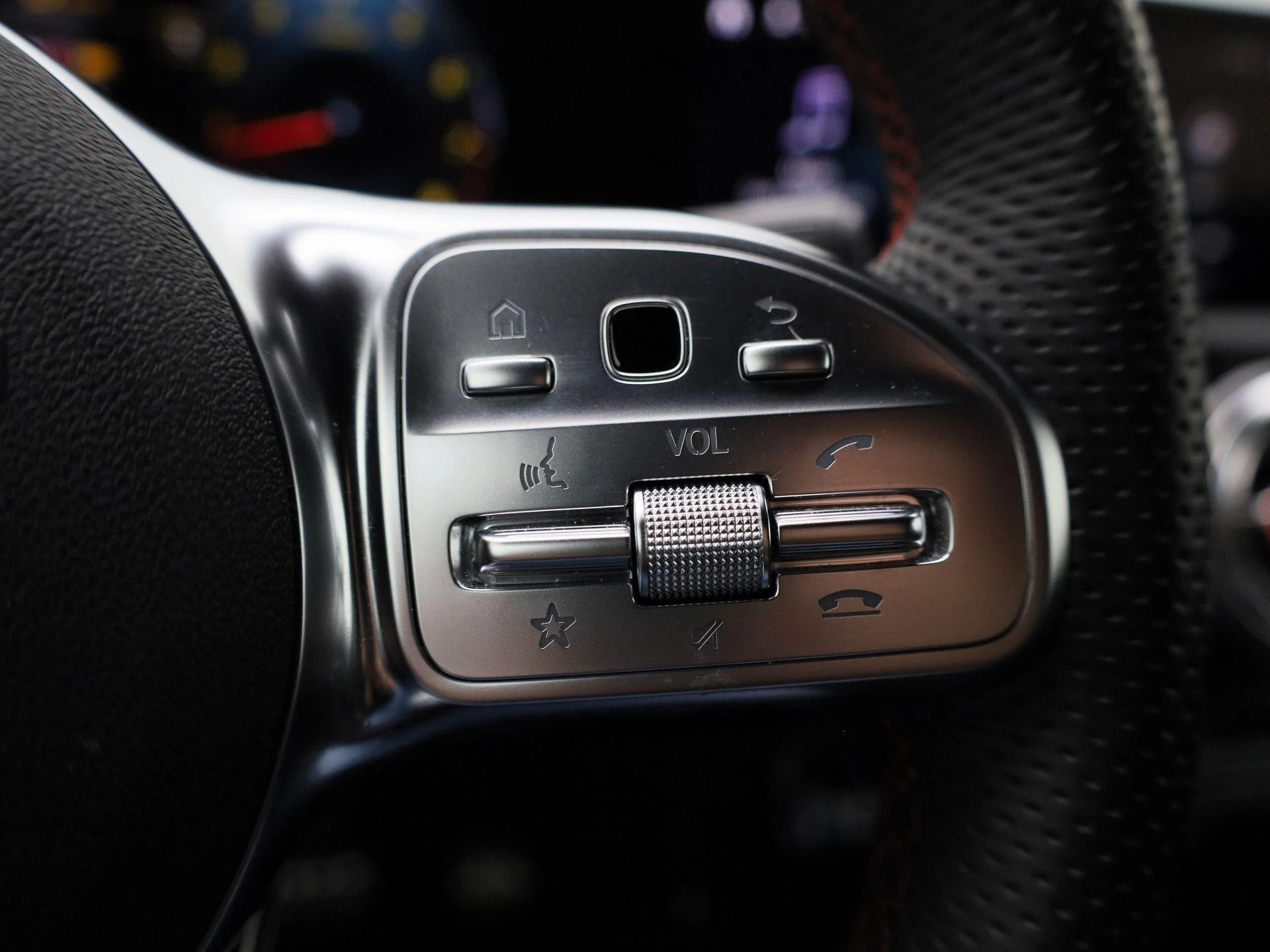 Mercedes-Benz CLA 180 Business Solution AMG