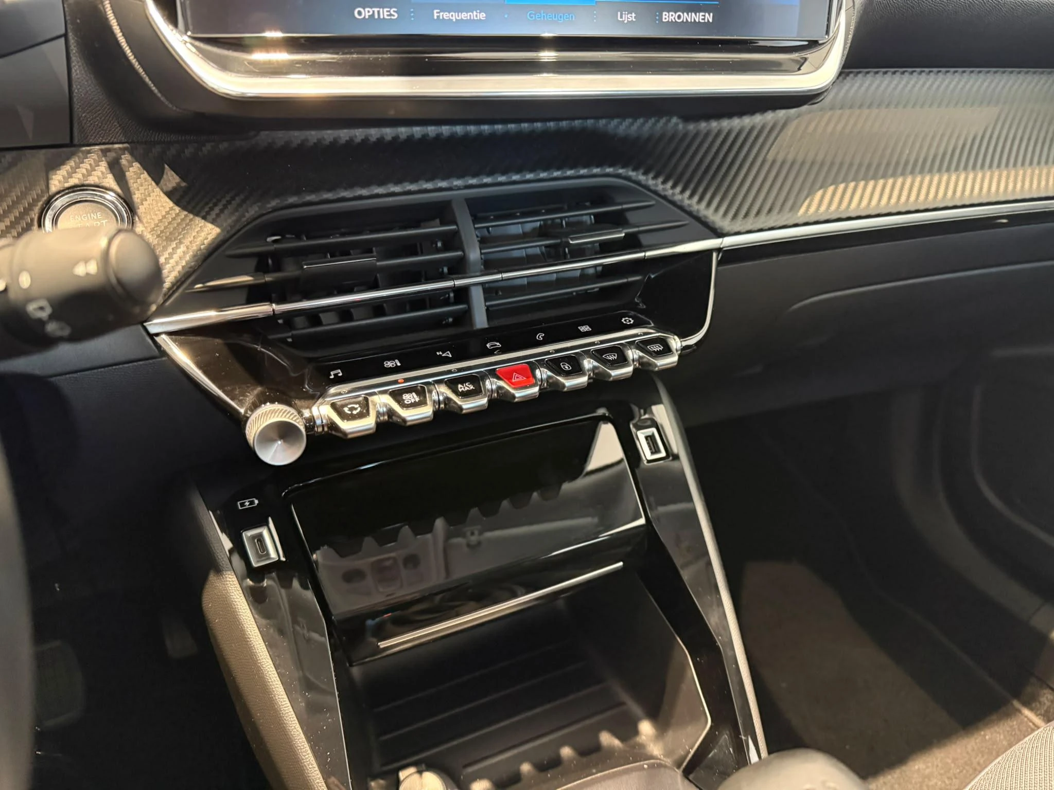 Peugeot-2008-image-21