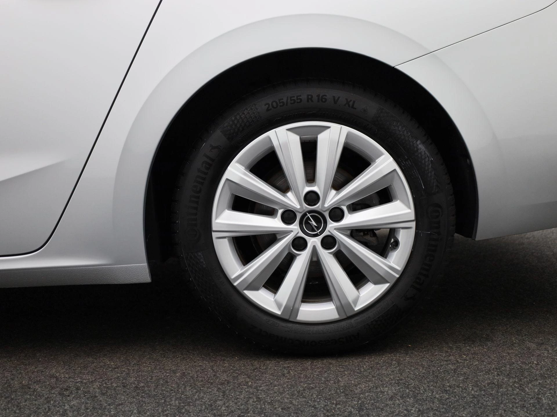 Opel-Astra-image-12