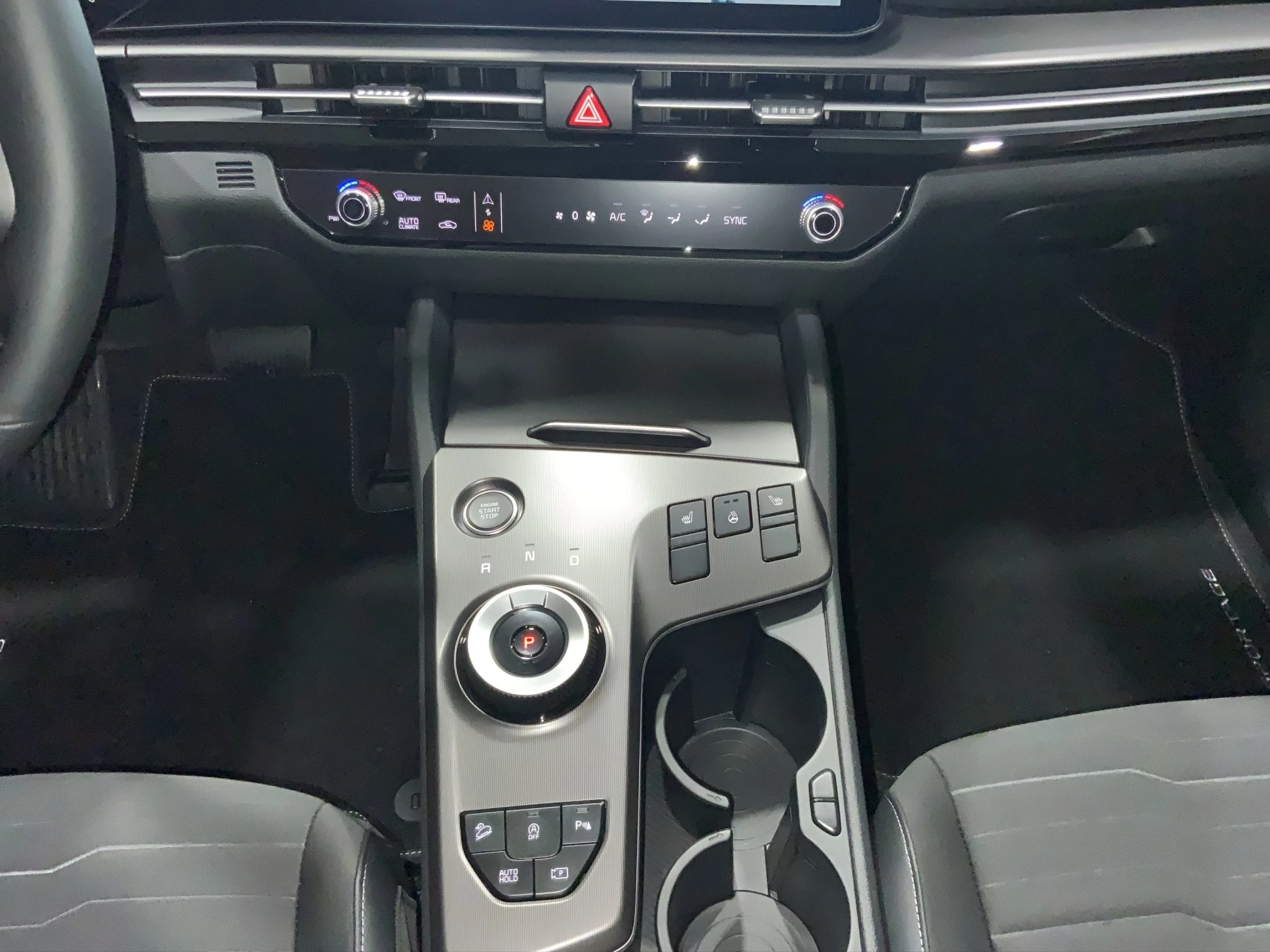 Kia Sportage Vision 1.6 T-GDI DCT Sports Utility Vehicle. NAVI*KLIMA*RFK*KOMF.PKT*SHZ*LRH