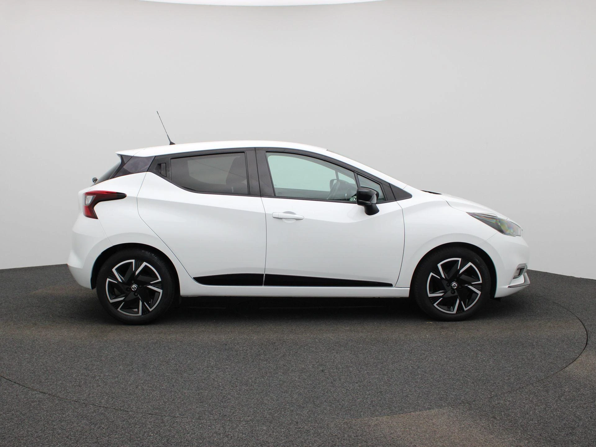 Nissan-Micra-image-5