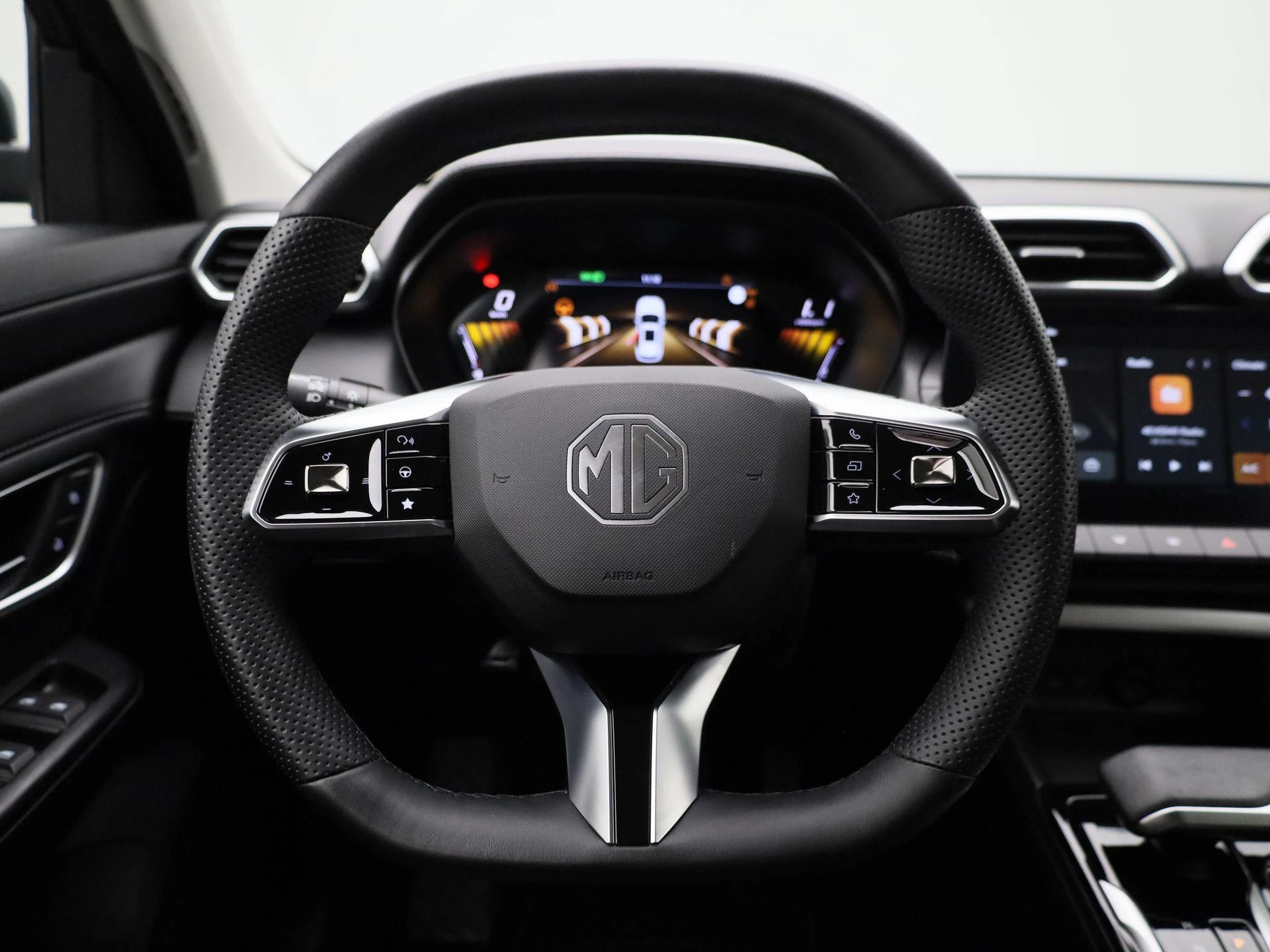 MG ZS