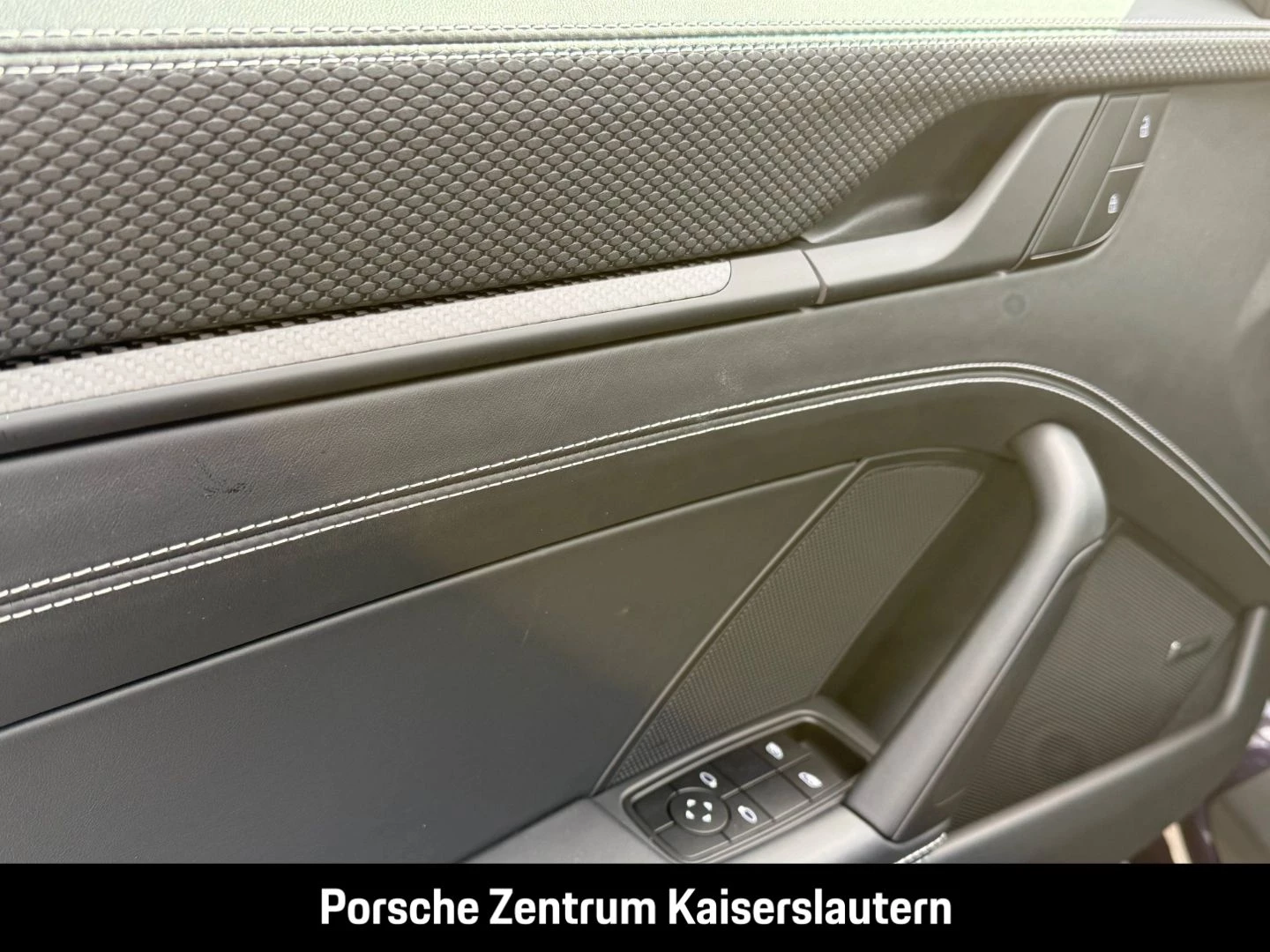 Porsche 911 992 GT3 mit Touring-Paket Liftsystem-VA BOSE gt3 mit touring-paket