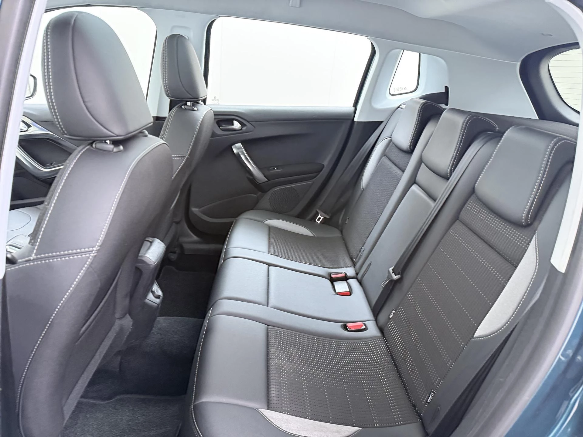 Peugeot 2008 1.2 PureTech Allure
